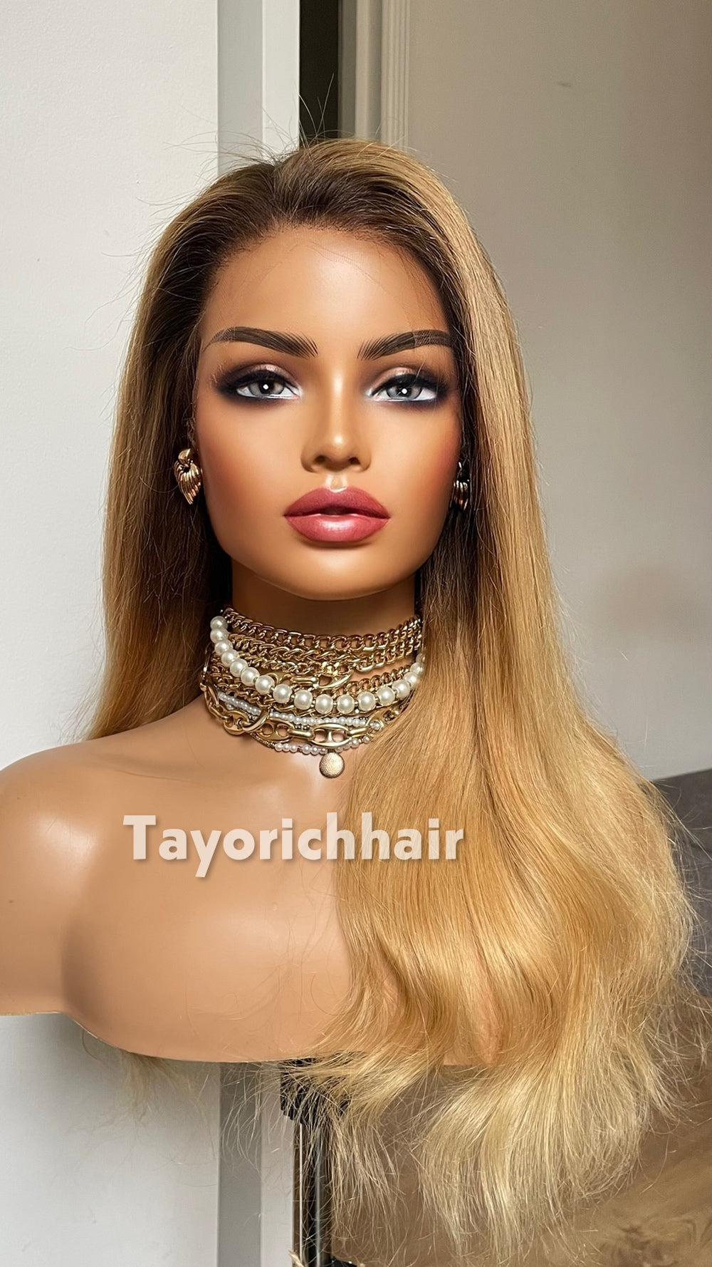 18-Inch Golden Blonde Human Hair Wig with Dark Roots – 13x4 HD Lace Frontal