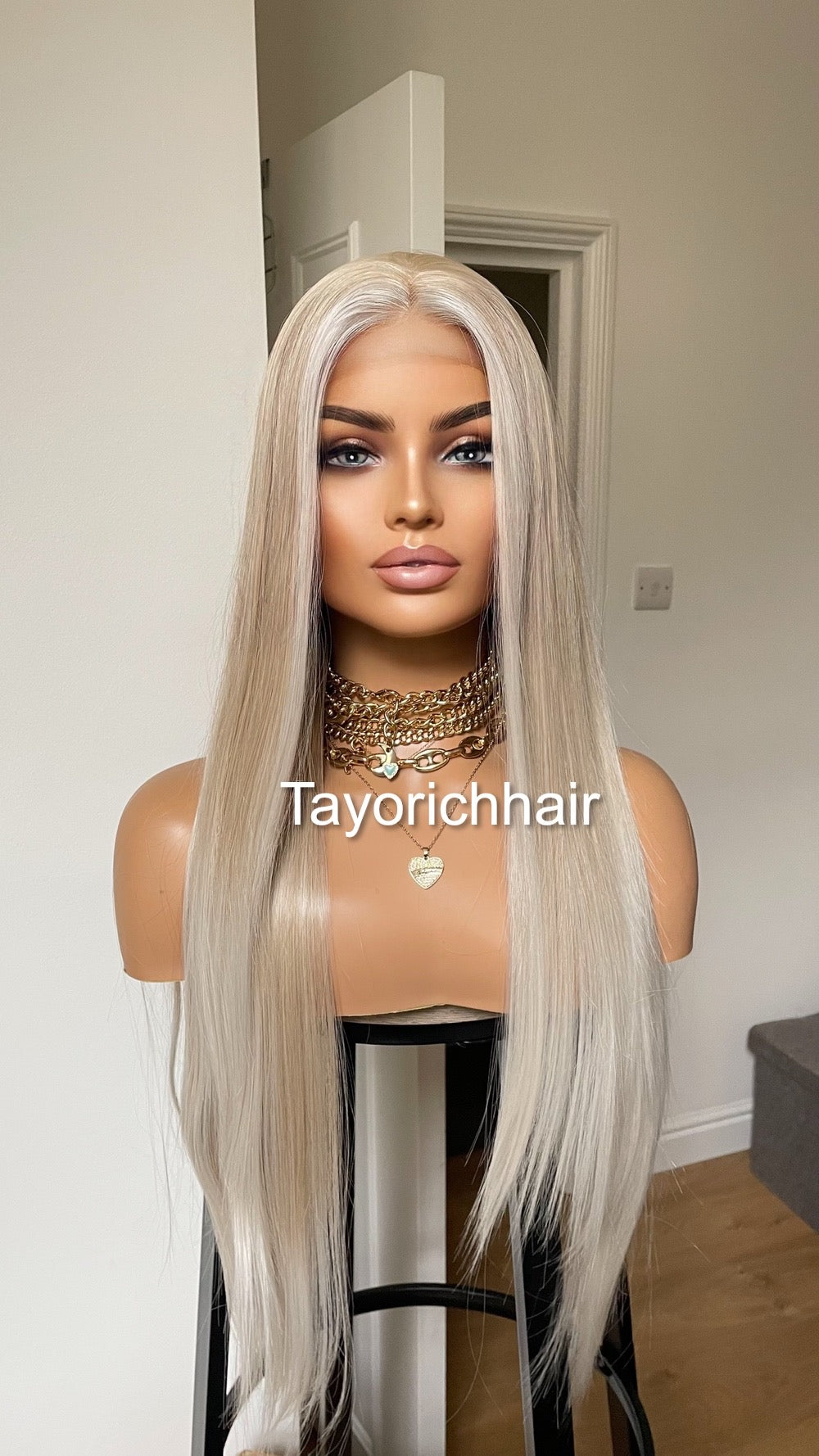 Pearl Blonde Wig With Money Piece 24 Inches Straight Blonde Wig