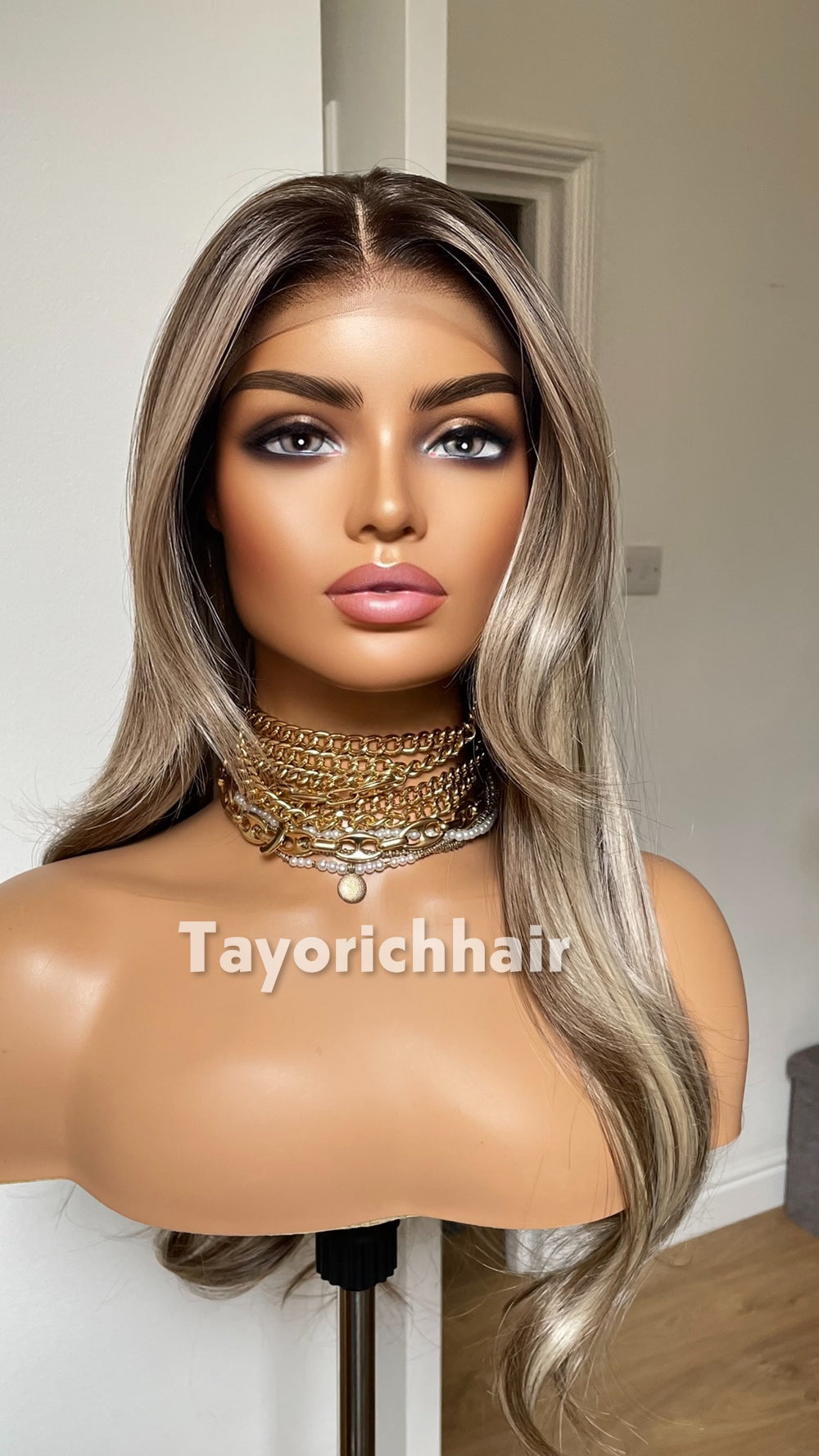 Dark Brown & Blonde Mixed Wig | 20” Wavy Glueless