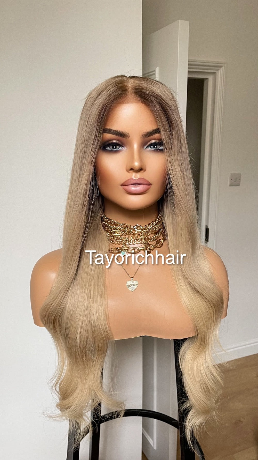 Glueless Human Hair Wig in 22 Inches•Smal Cap Size Wig•Rooted Ash Blonde Human Hair Wig•5X5 HD Lace•Bleached Knots Wig•Beginner Frindly Wig