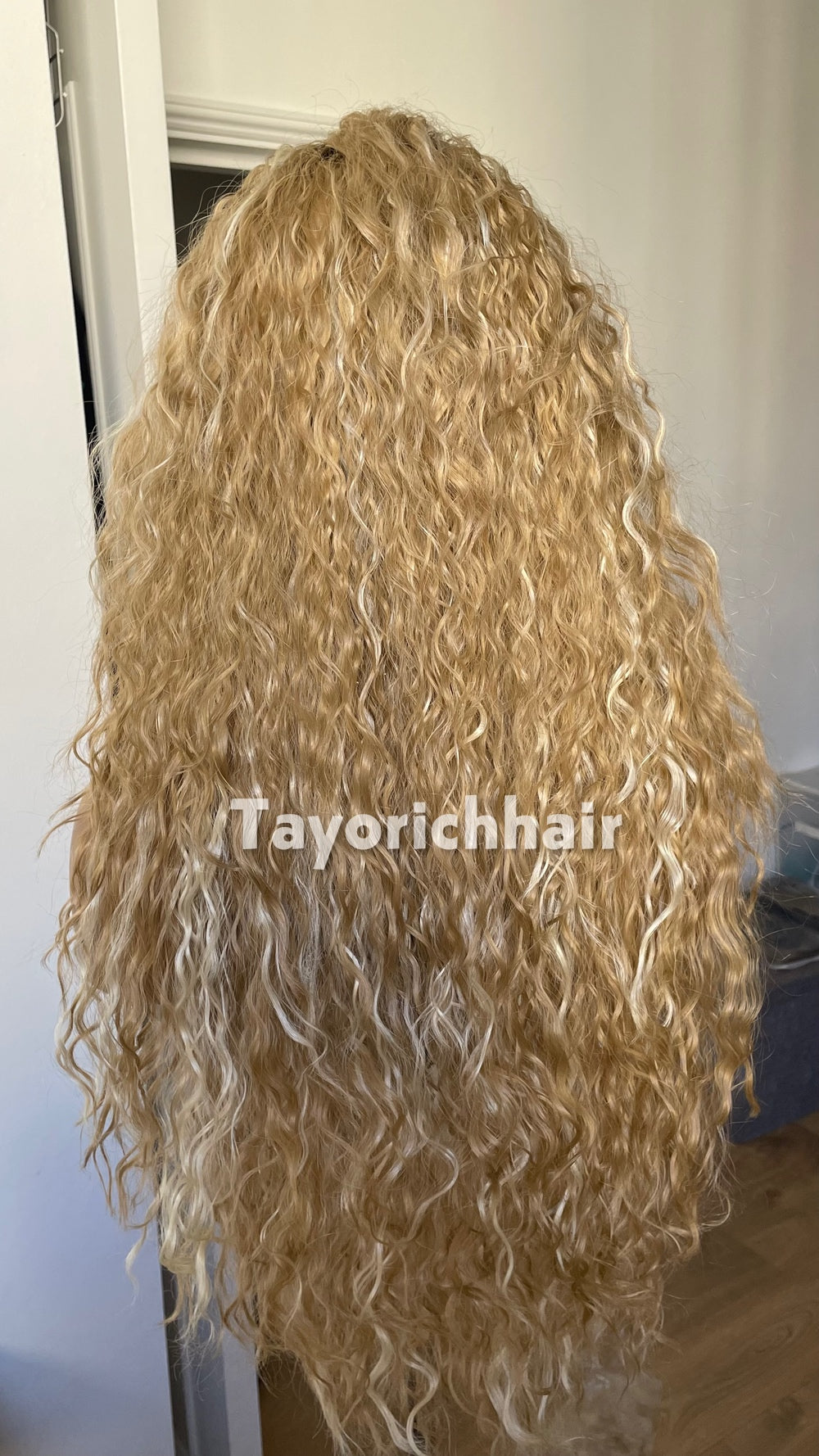 Strawberry Blonde Beach Curly Wig | 22” Layered Heat Safe Synthetic Wig | Blonde Streaks & Dark Roots | 13x3 Transparent Lace | Tayorichhair