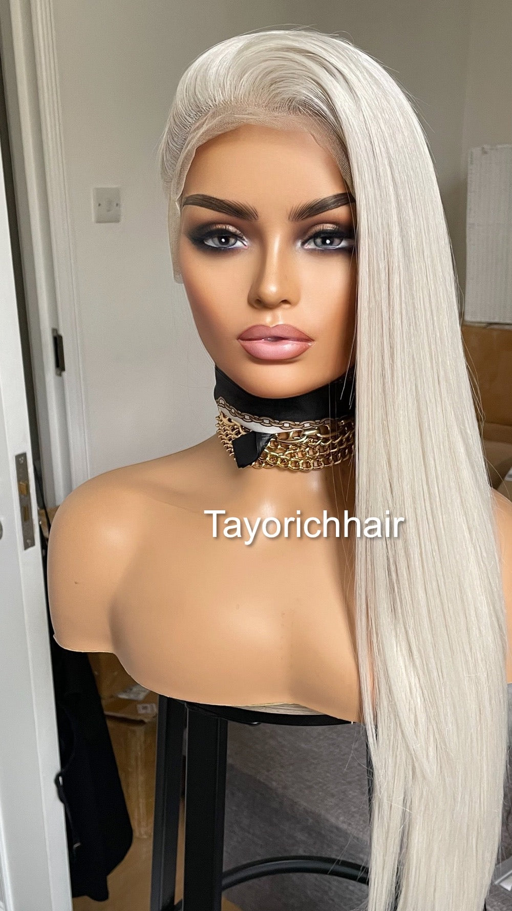 Ice Blonde Platinum Blonde Straight Synthetic Lace Wig/ Lace Front heat Resistant Luxury Synthetic Wig /13x4 Ash White Free Part Wigs