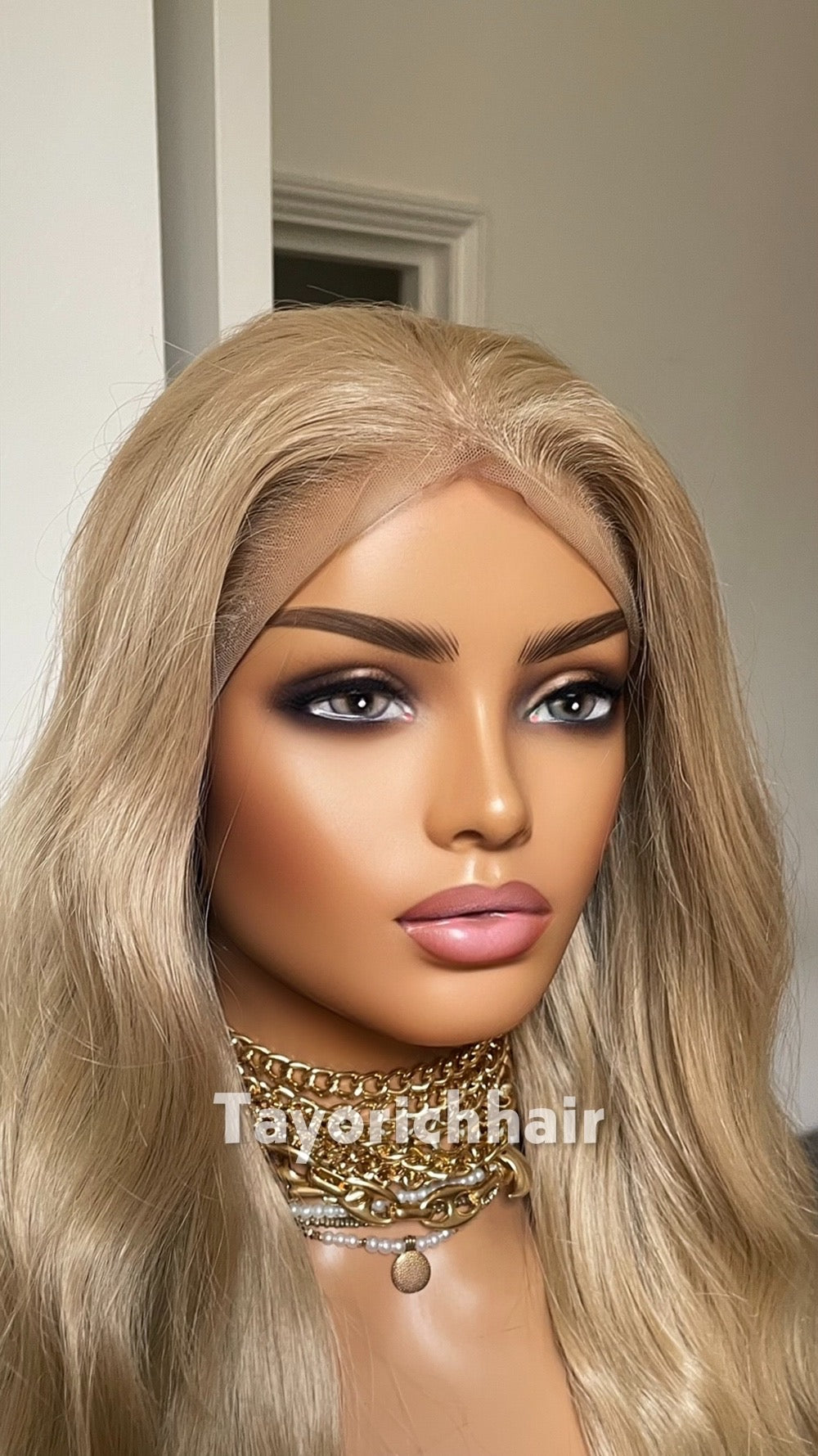 TayoRichHair | 24" Natural Ash Blonde Beach Wavy Lace Front Wig (13x6 Transparent Lace)