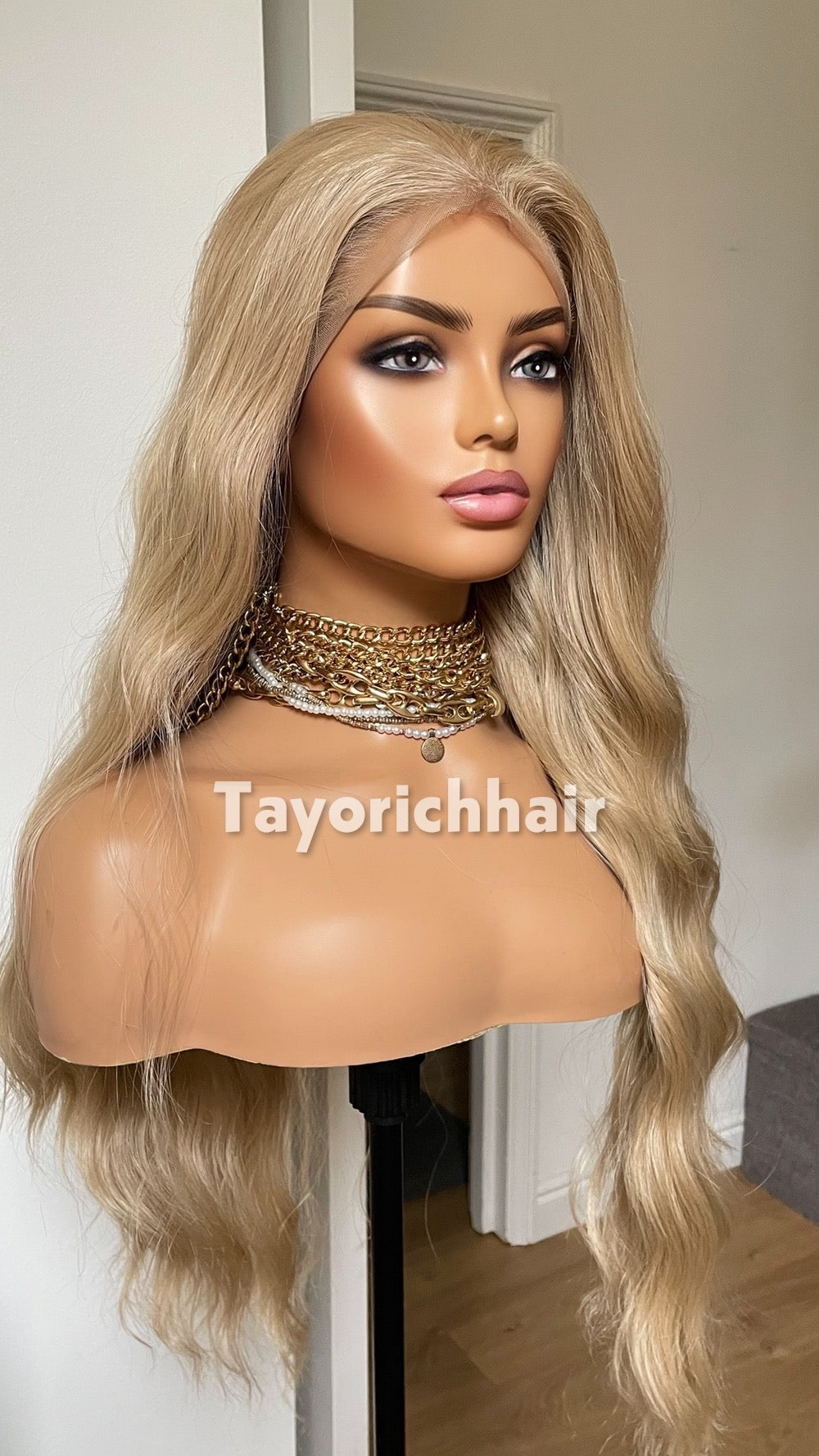 TayoRichHair | 24" Natural Ash Blonde Beach Wavy Lace Front Wig (13x6 Transparent Lace)