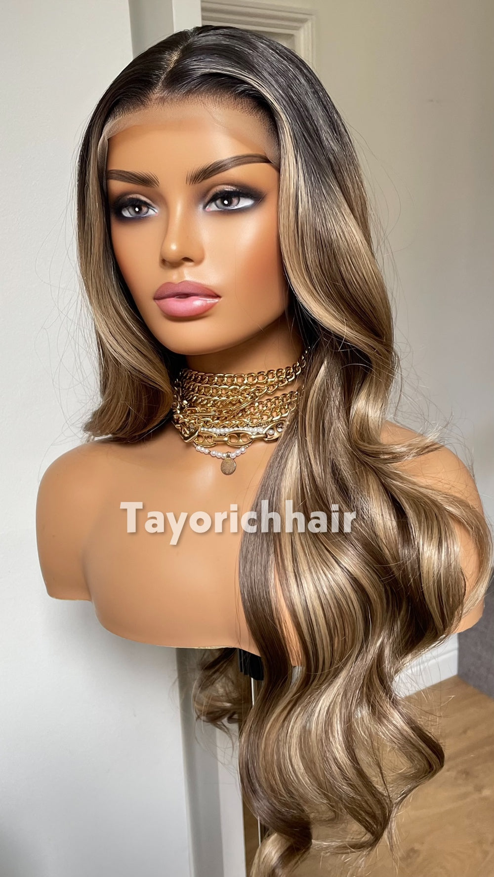 Tayorichhair 24" Wavy Balayage Synthetic Wig – Dark Brown & Blonde Mix with Black Roots (13x4 Lace)