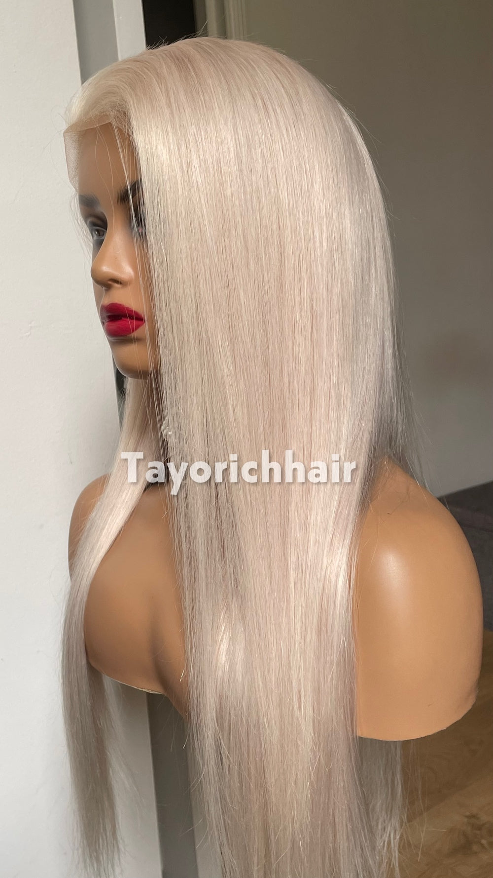 20-Inch Platinum Blonde Straight Human Hair Wig – 13x4 HD Lace, 180% Density