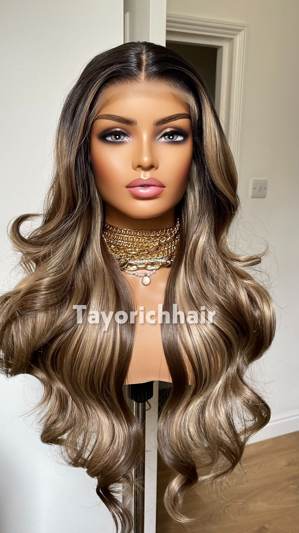 Tayorichhair 24" Wavy Balayage Synthetic Wig – Dark Brown & Blonde Mix with Black Roots (13x4 Lace)