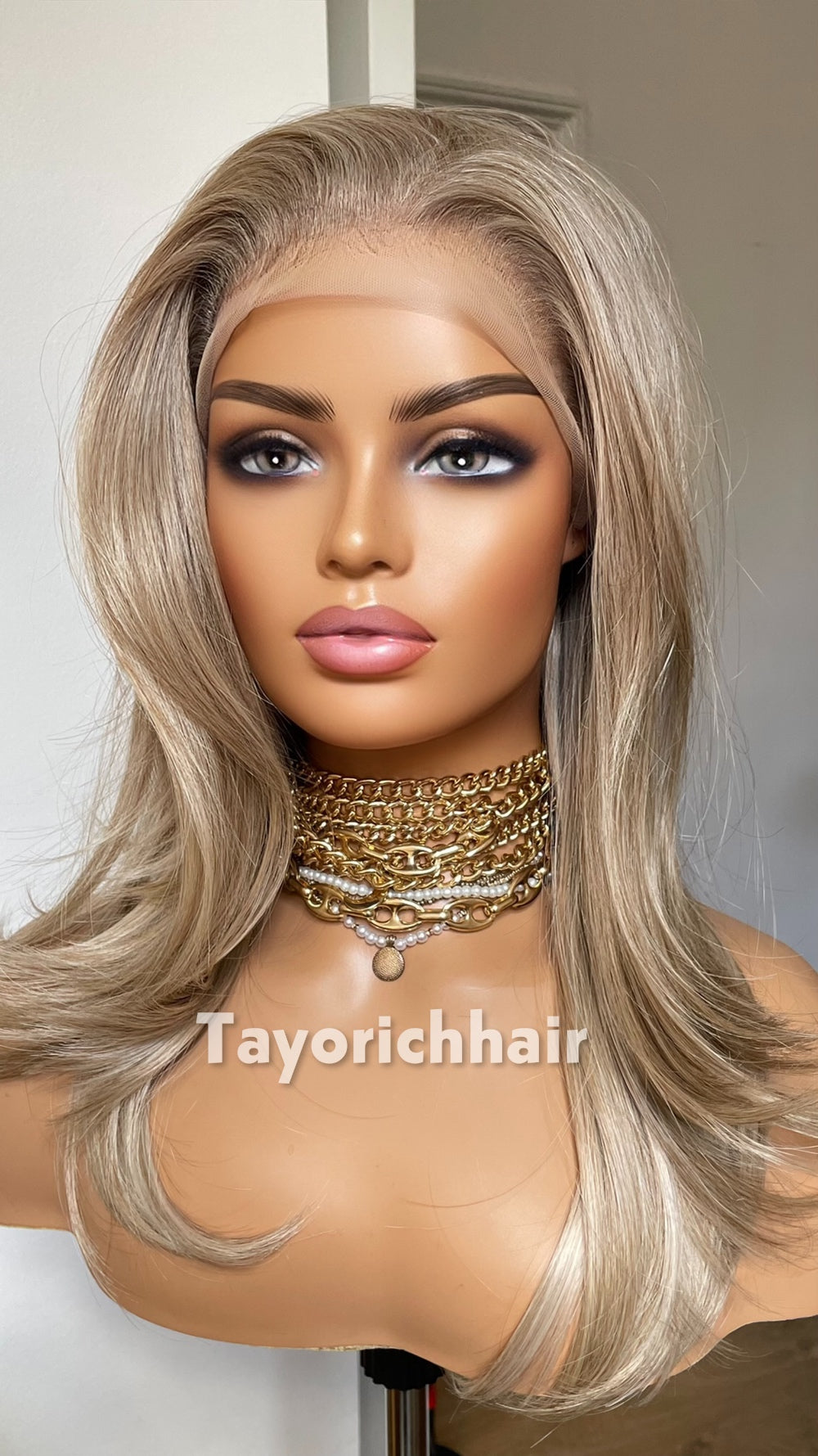 14" Mixed Ash Blonde Highlights Synthetic Lace Front Wig – Glueless Scalp Illusion (Medium Cap Size)