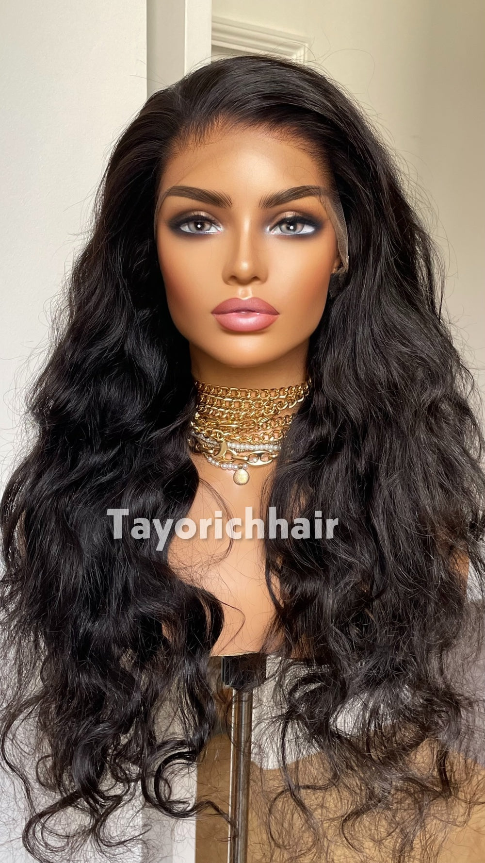 TayoRichHair 13x4 HD Lace Front Loose Wavy Wig – 100% Human Hair (22 Inch, 180% Density, Color 1B, Small Cap, Glueless Fit)