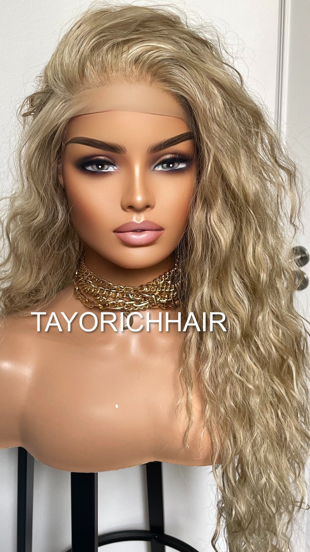 Curly Blonde Lace Front Wig With Streaks//Light Weight Wig For Daily Wear/ Big Blonde Full Curly Synthetic Lace Wig/ Party Wigs