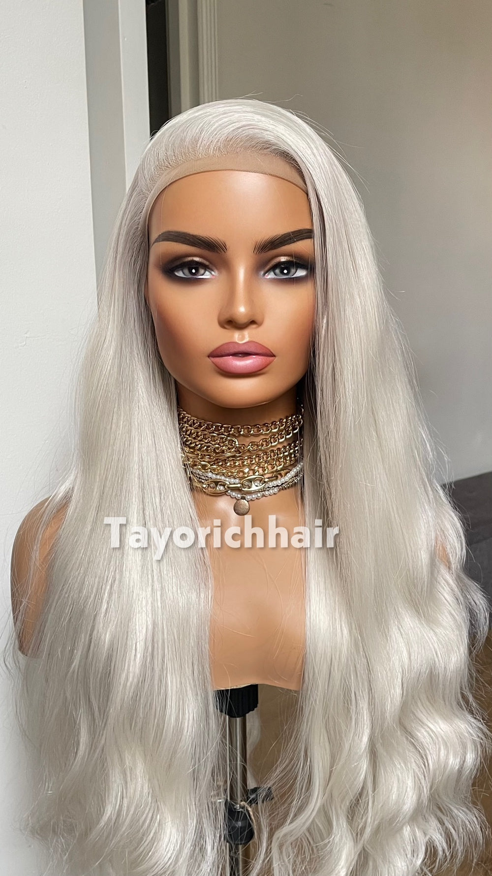 Platinum Blonde Lace Front Wig: 26 Inch Wavy Hair 13 by 6 Lace
