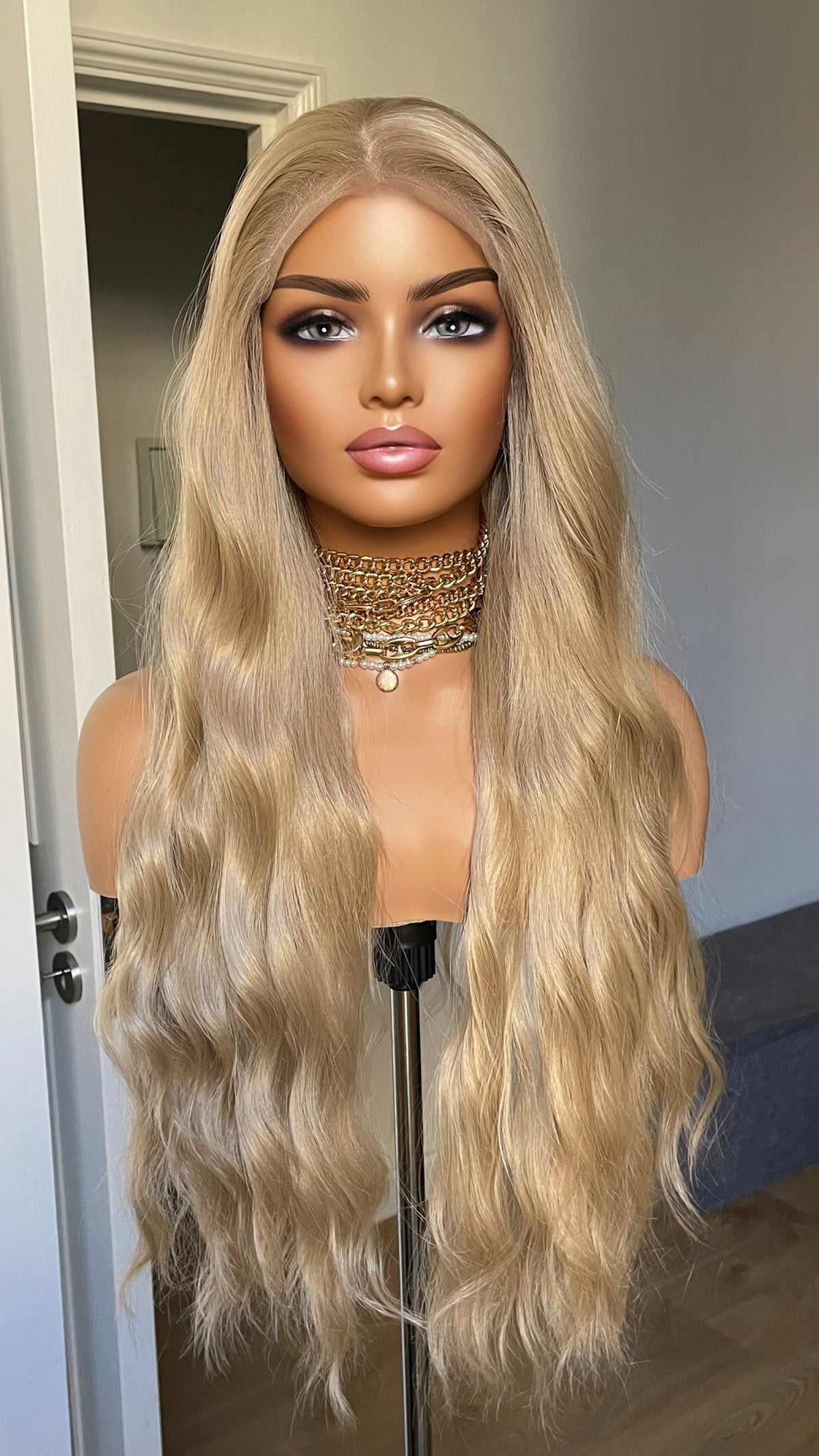 TayoRichHair | 24" Natural Ash Blonde Beach Wavy Lace Front Wig (13x6 Transparent Lace)