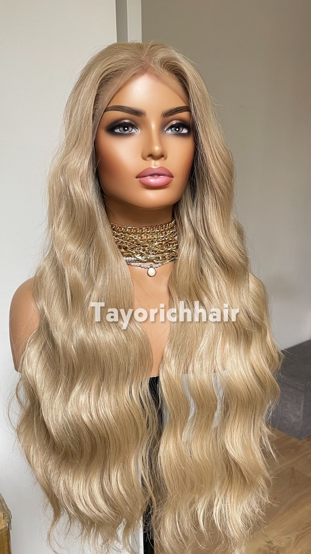 TayoRichHair | 24" Natural Ash Blonde Beach Wavy Lace Front Wig (13x6 Transparent Lace)