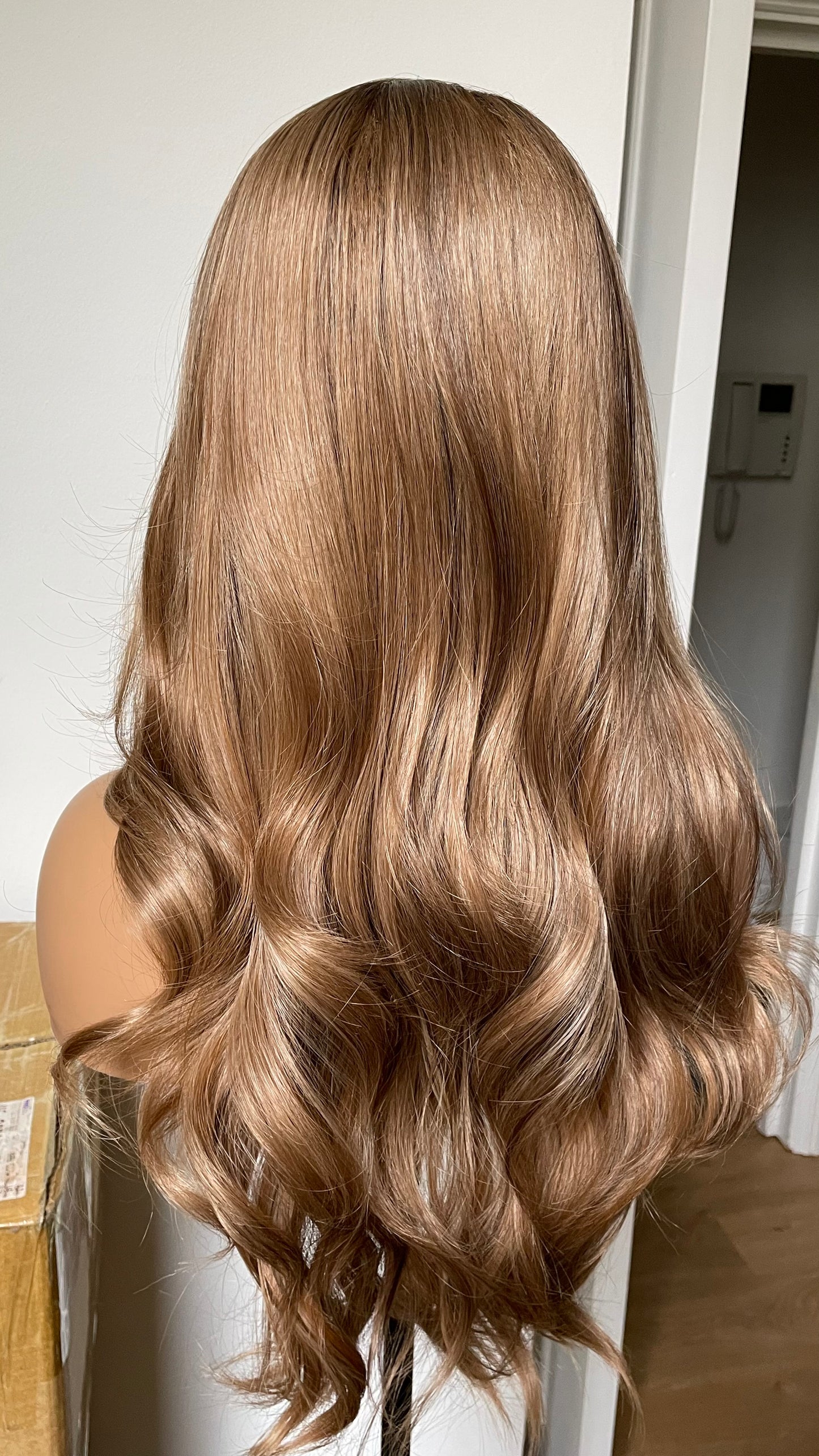 Rooted Dark Blonde Lace Wig With Highlights; Wavy Hair, Heat Resistant Synthetic
