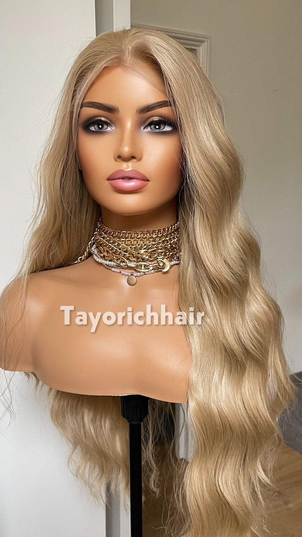 TayoRichHair | 24" Natural Ash Blonde Beach Wavy Lace Front Wig (13x6 Transparent Lace)