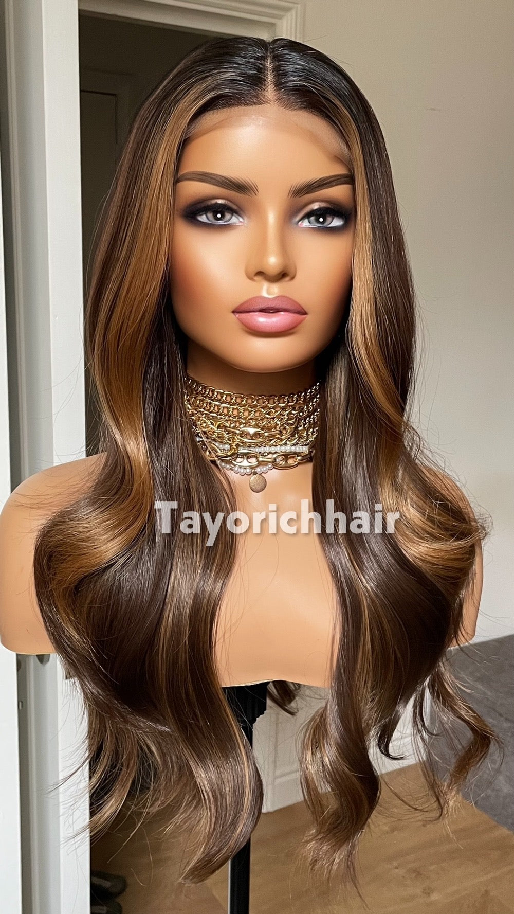 Brown Wig With Highlights