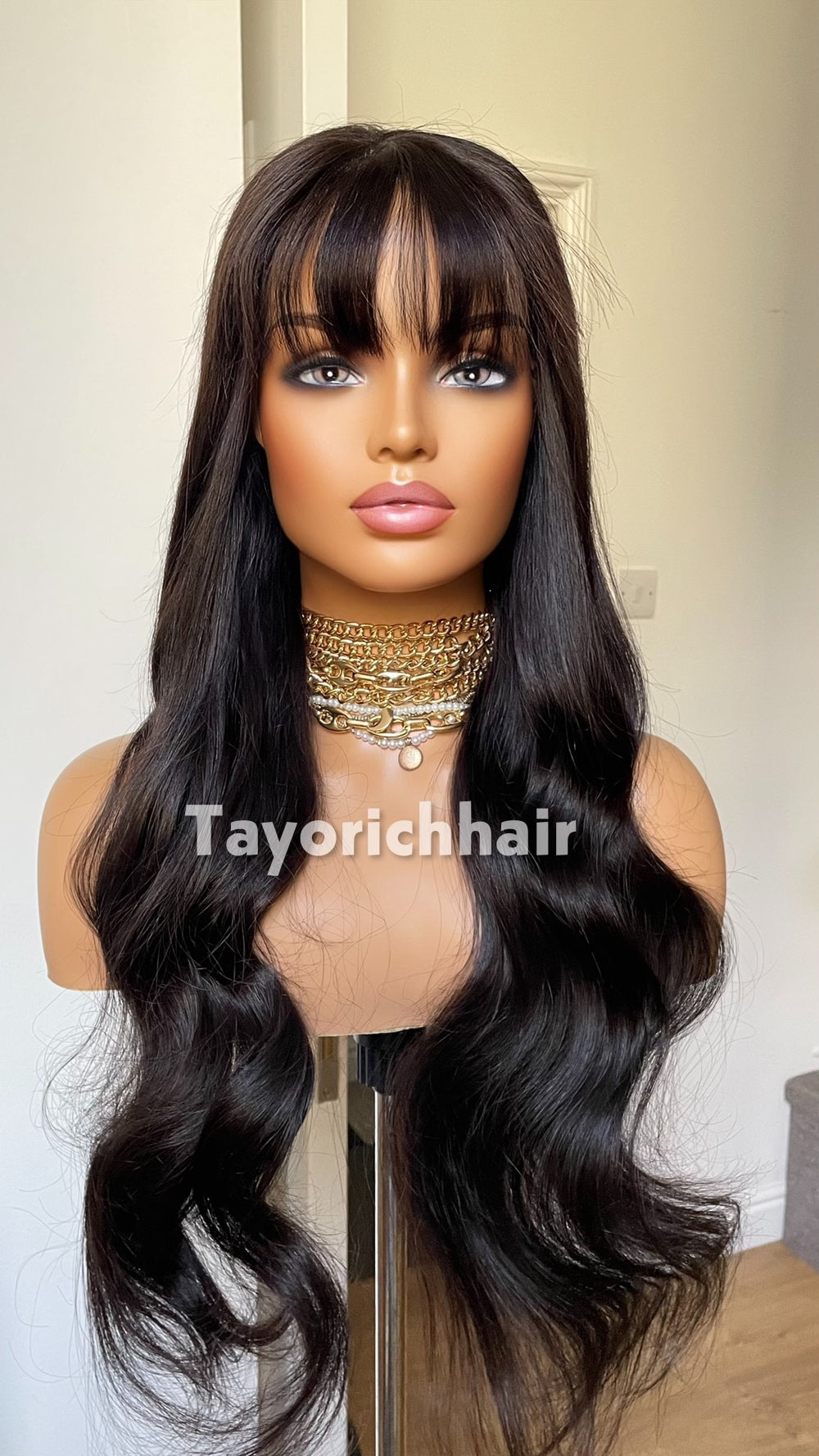 TayoRichHair 4x4 HD Lace Wavy Wig with Bangs – 100% Soft Human Hair (24 Inch, 150% Density, Color 1B, Small/Extra-Small Cap, Snug Glueless Fit)