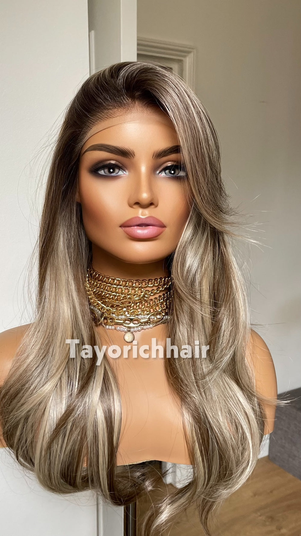 Dark Brown & Blonde Mixed Wig | 20” Wavy Glueless