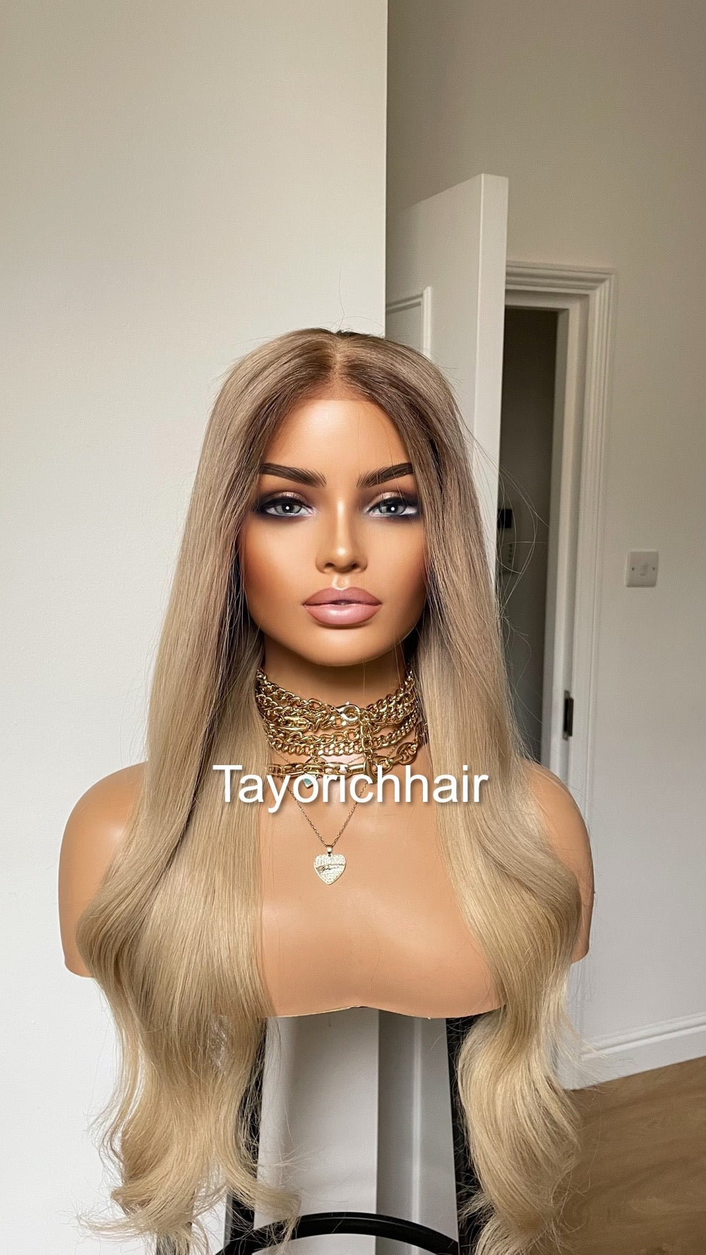 Glueless Human Hair Wig in 22 Inches•Smal Cap Size Wig•Rooted Ash Blonde Human Hair Wig•5X5 HD Lace•Bleached Knots Wig•Beginner Frindly Wig