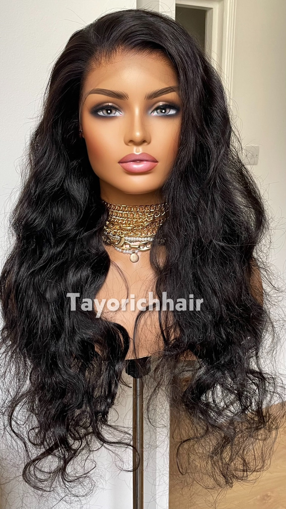 TayoRichHair 13x4 HD Lace Front Loose Wavy Wig – 100% Human Hair (22 Inch, 180% Density, Color 1B, Small Cap, Glueless Fit)