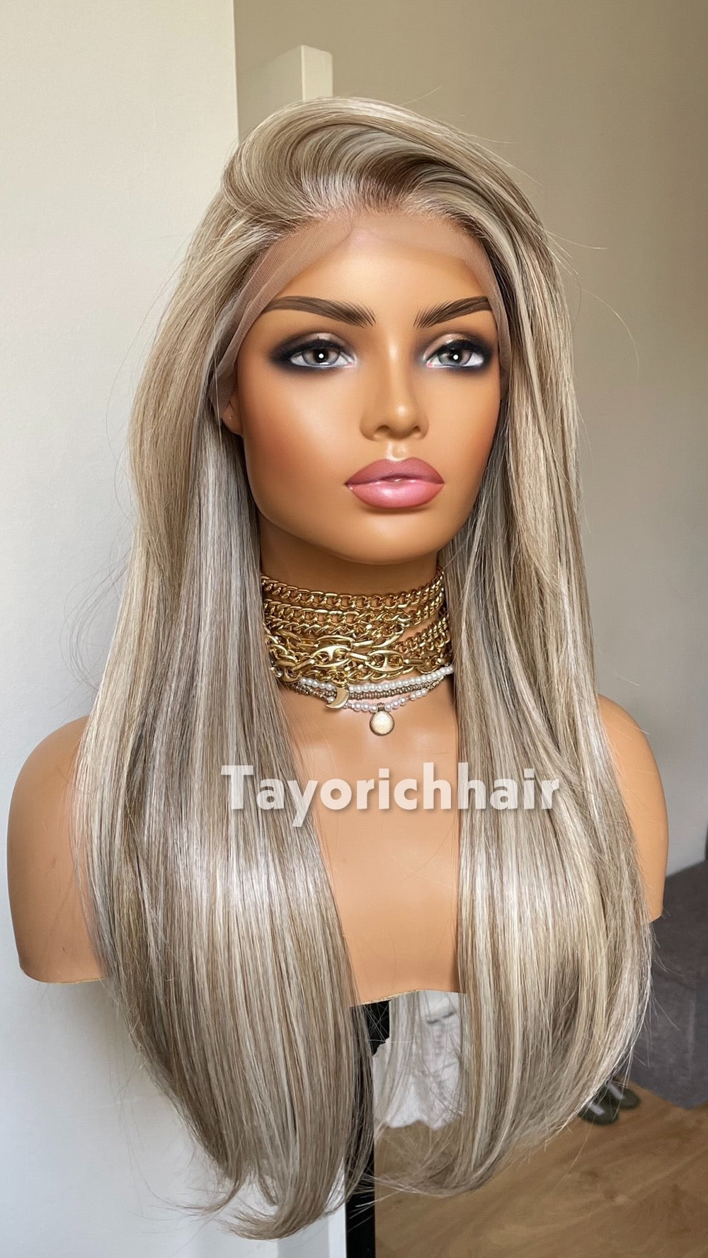 18 Inch Straight Wig