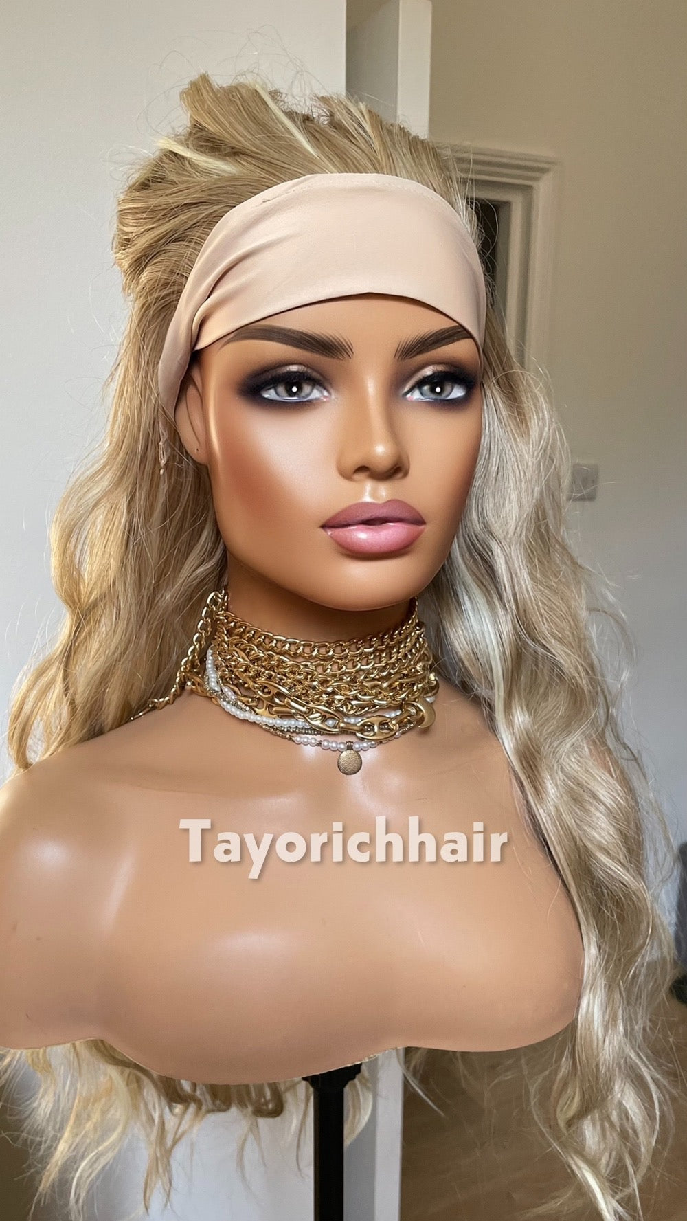 Ponytail Gym Wig With Band / Exercise Wig/ Workout Blonde Wig With Head Band/Heat Safe Synthetic Curly Wig For Running And Daily Workout
