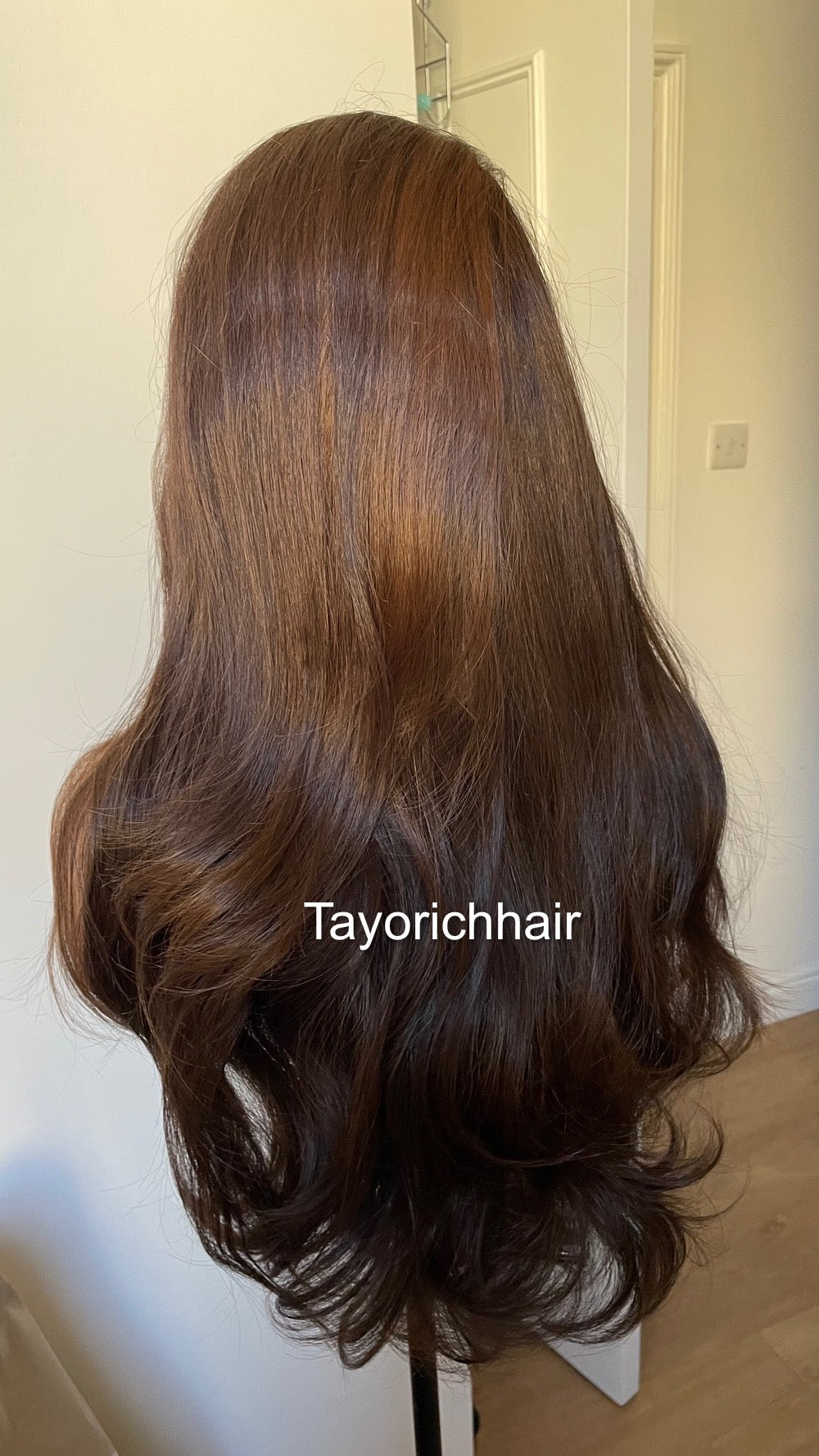 Brunette Brown Lace Wig With Highlights/Dark Brown Elegant Short Wavy Wig/Heat Friendly Synthetic Luxury Wigs For Women/ Free Part Wig