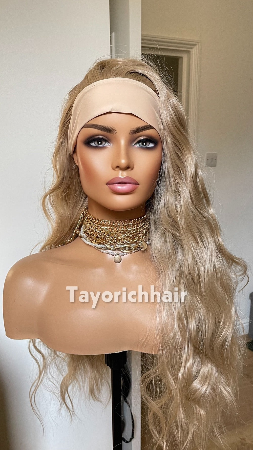 Glueless Ponytail Wig: Heat-Safe Synthetic Updo with Headband