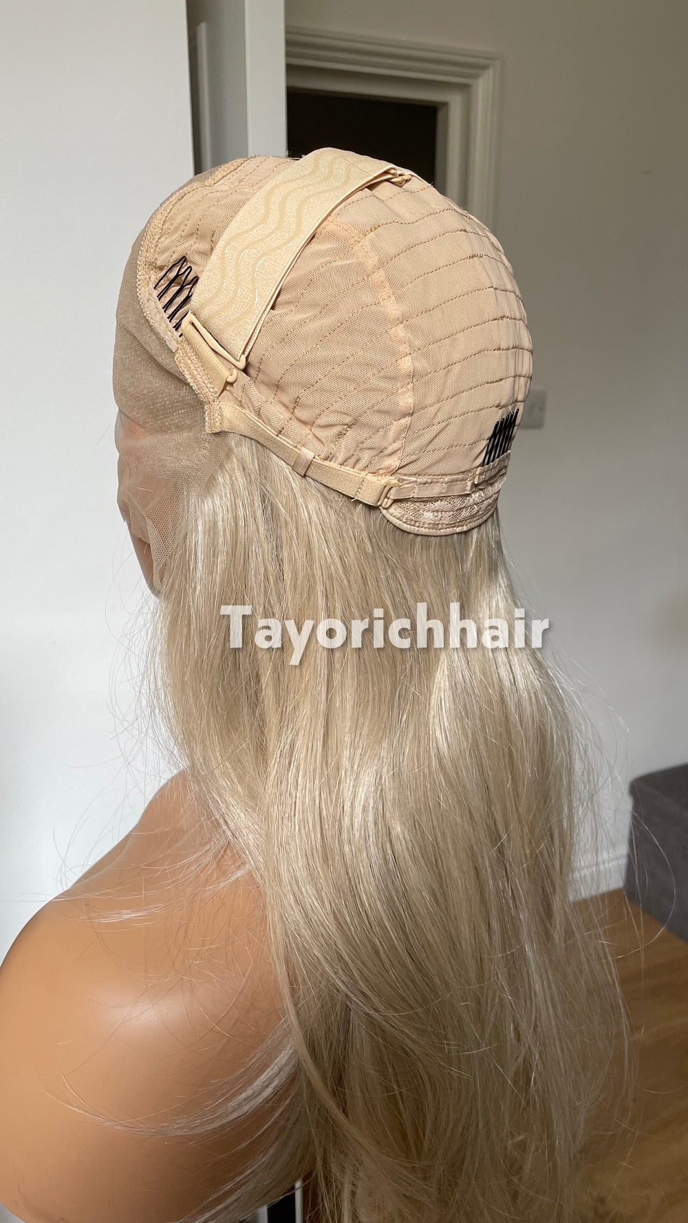 Light Honey Blonde Wig With Highlights; Curtain Bangs, Lace Front Synthetic Wig
