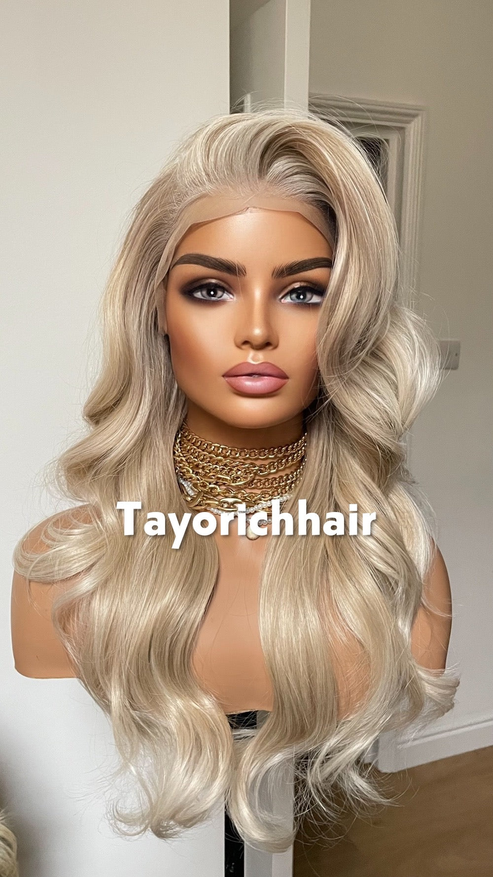 Sandy Blonde Synthetic Wig;Face Framing Highlights, Wavy Hair , Heat Safe Wigs