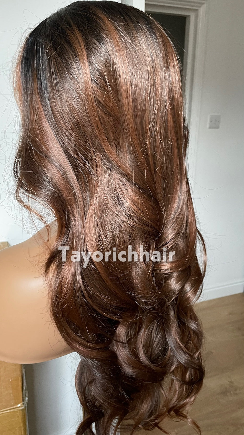 Tayorichhair 26-Inch Mahogany Brown & Black Bouncy Wavy Synthetic Wig – Black Roots, 13x4 Transparent Lace Front, Medium Cap Daily Wear Unit