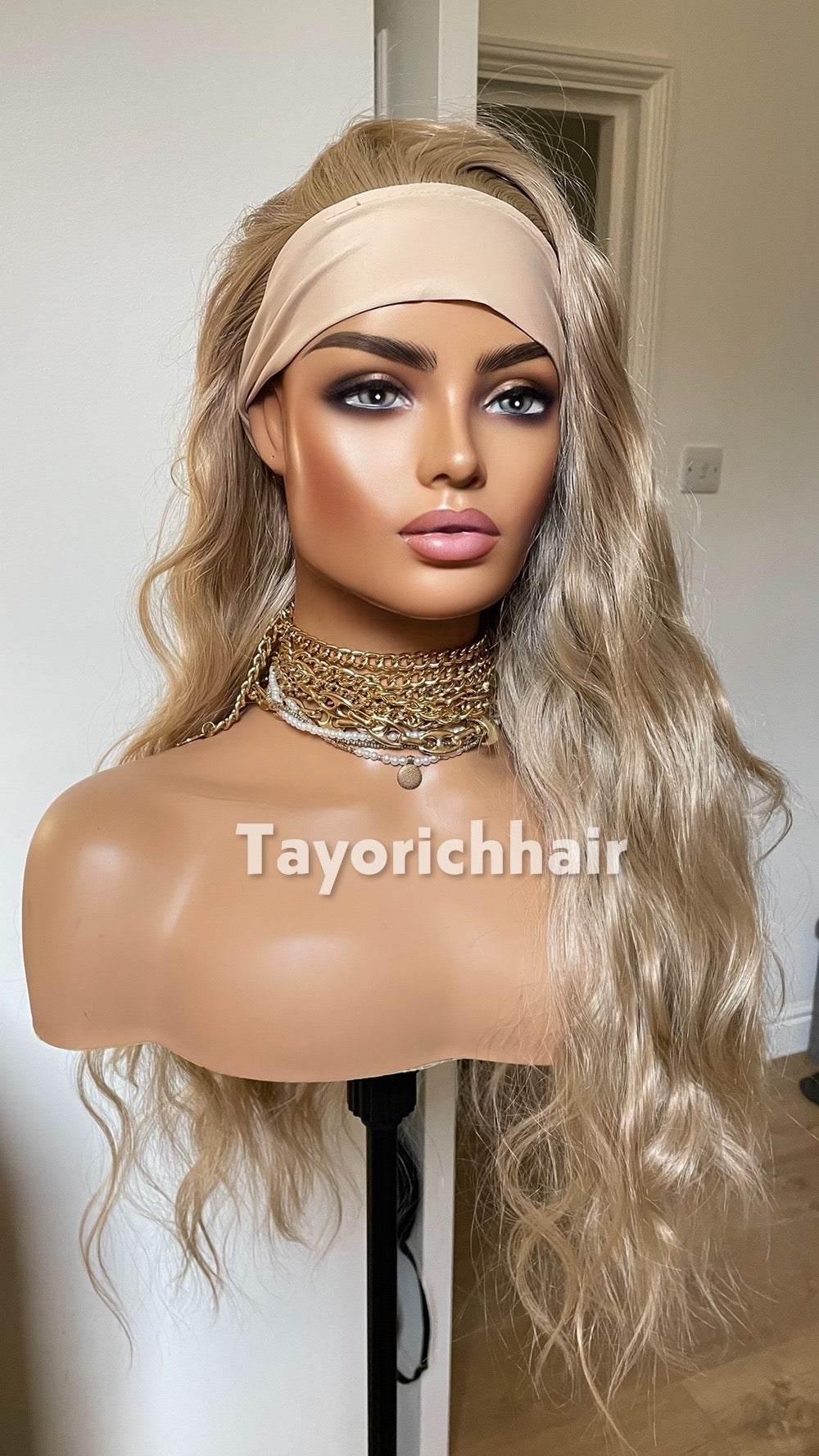 Glueless Ponytail Wig: Heat-Safe Synthetic Updo with Headband