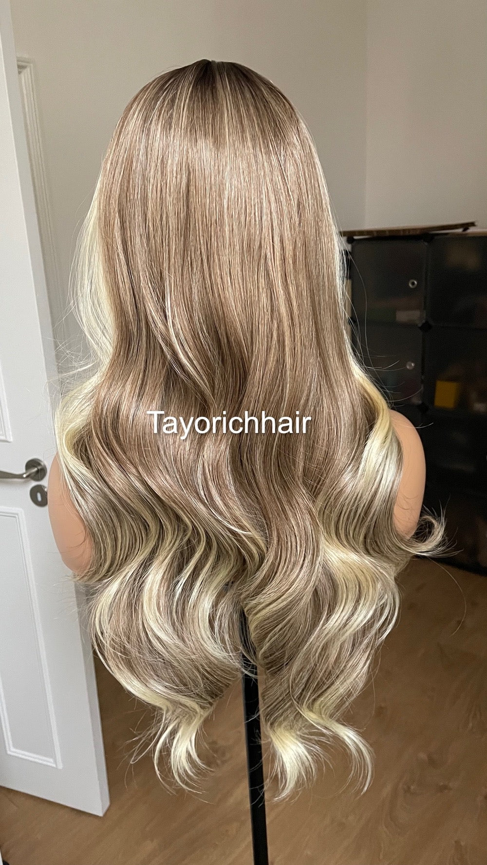 Dark Ash Blonde Lace Frontal Wig With Money Piece Highlights/ Synthetic Wig For Beginners/20 Inches hair/Ready To Ship Wigs By Tayorichhair