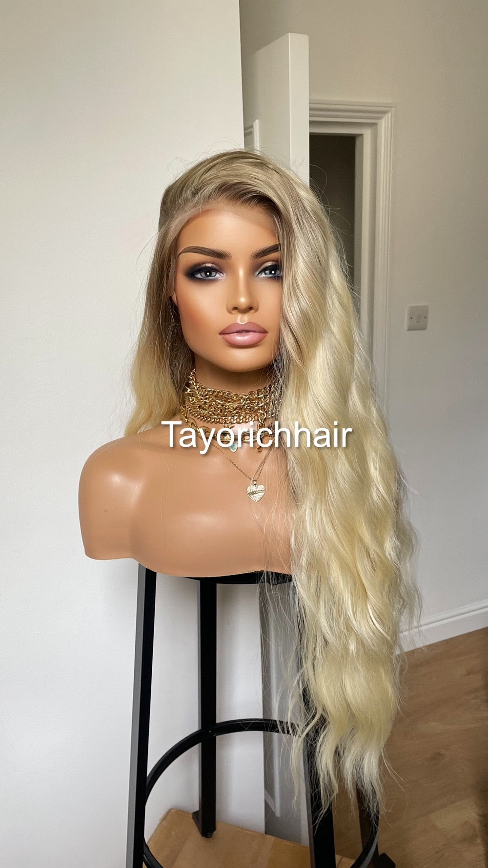 Ombre Platinum Blonde Hair Wig/Golden Platinum Blonde Wig/ Heat Safe Synthetic/ Soft Wavy Blonde Hair/ Wigs For Alopecia/ Hairloss Wigs