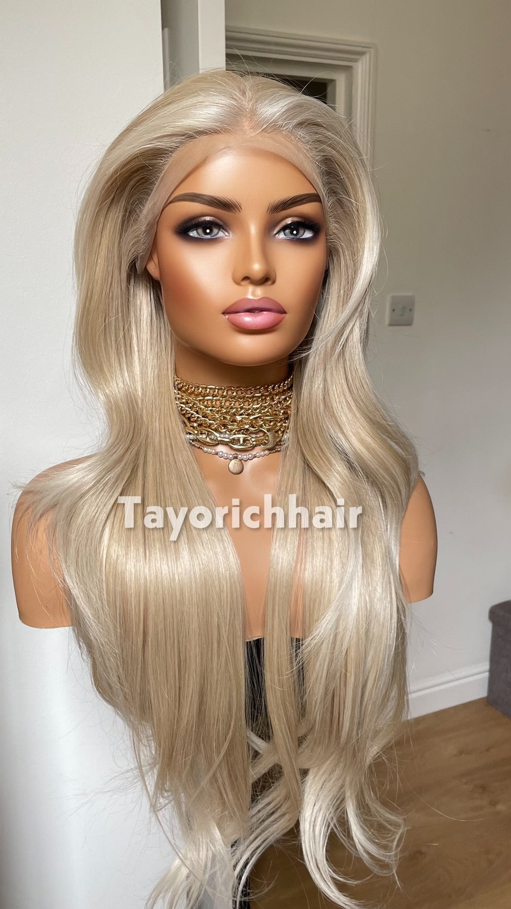 Light Honey Blonde Wig With Highlights; Curtain Bangs, Lace Front Synthetic Wig