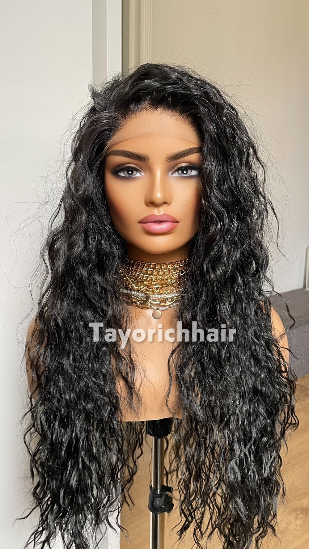 Black 20” Lightweight Curly Wig | 13x3 Free-Part Lace