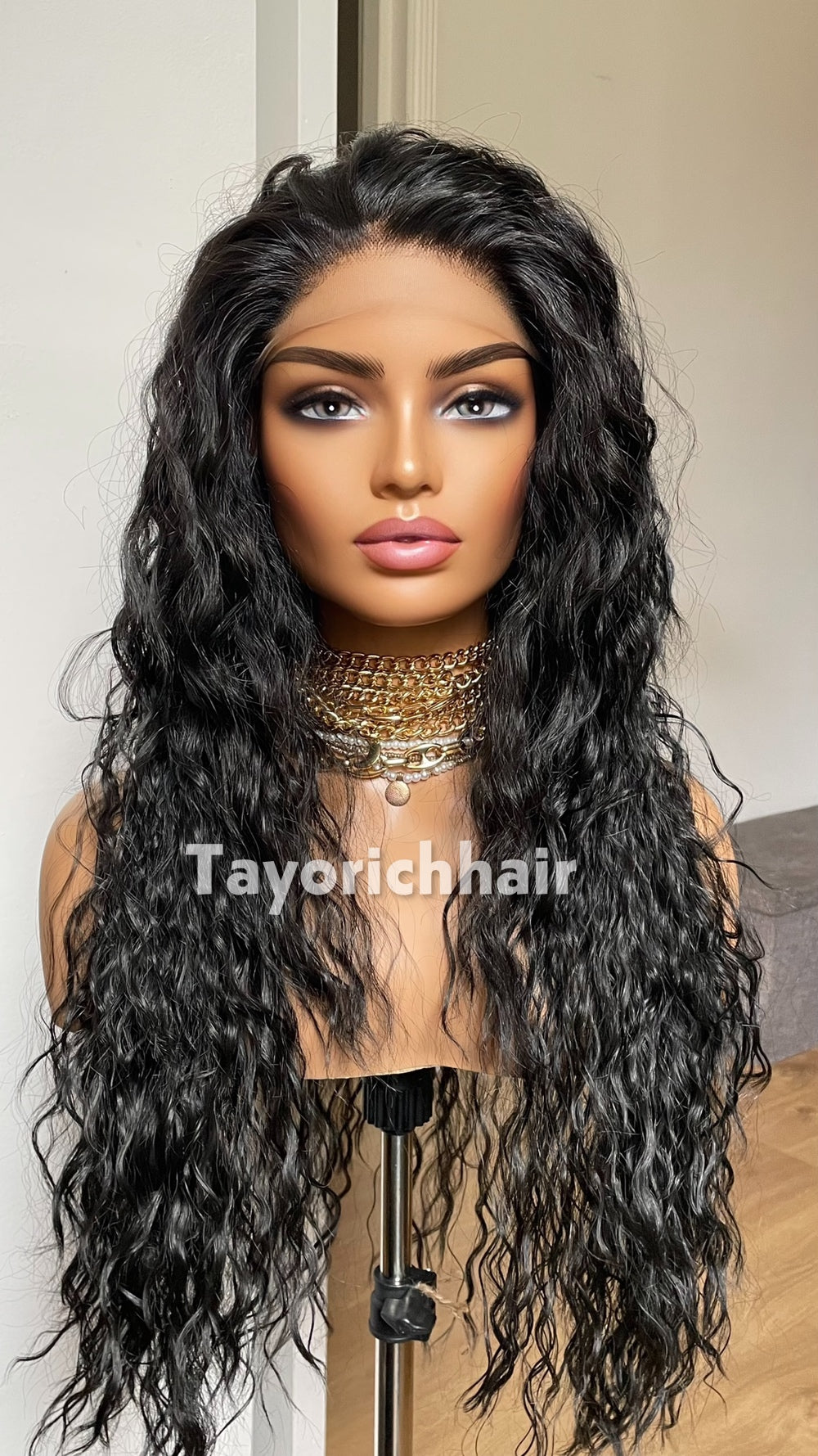 Black 20” Lightweight Curly Wig | 13x3 Free-Part Lace