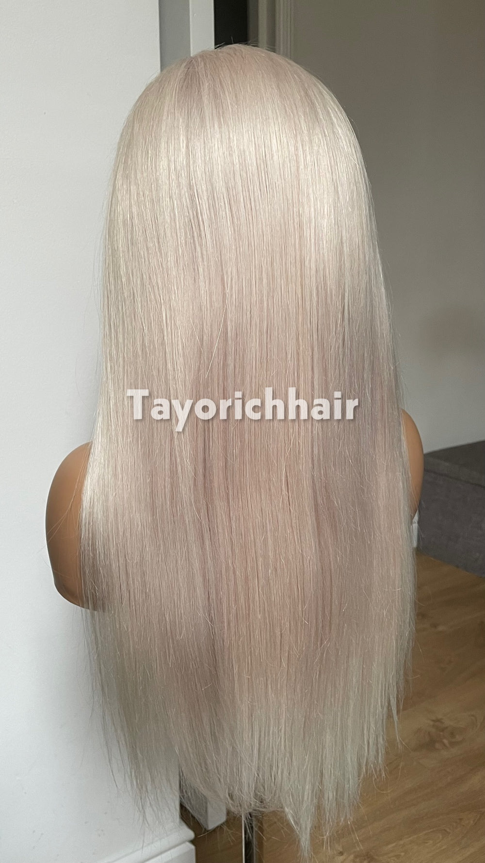 20-Inch Platinum Blonde Straight Human Hair Wig – 13x4 HD Lace, 180% Density