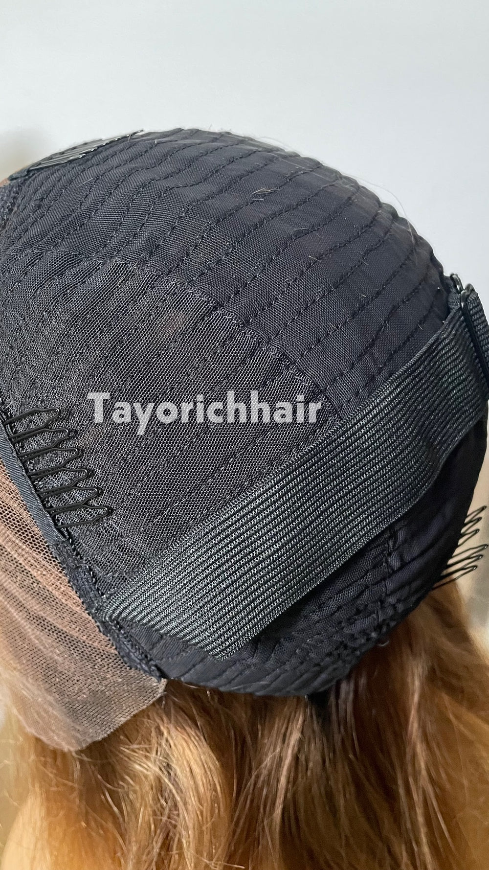 18-Inch Golden Blonde Human Hair Wig with Dark Roots – 13x4 HD Lace Frontal