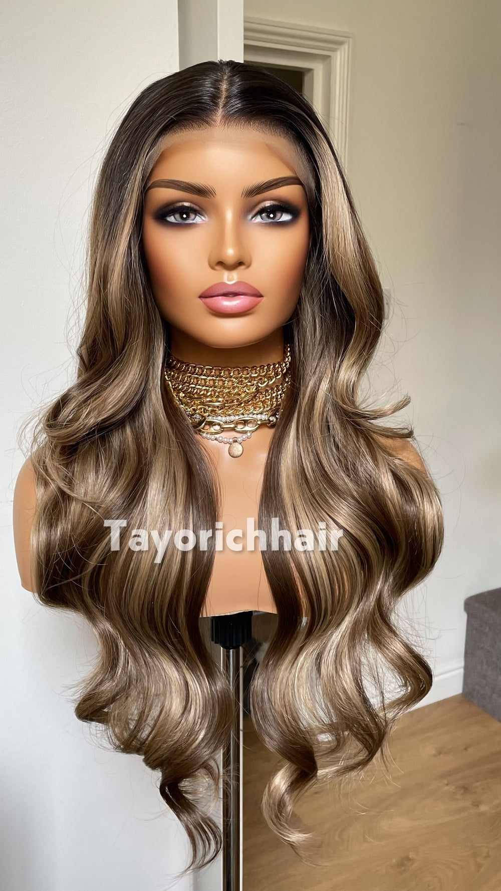 Tayorichhair 24" Wavy Balayage Synthetic Wig – Dark Brown & Blonde Mix with Black Roots (13x4 Lace)