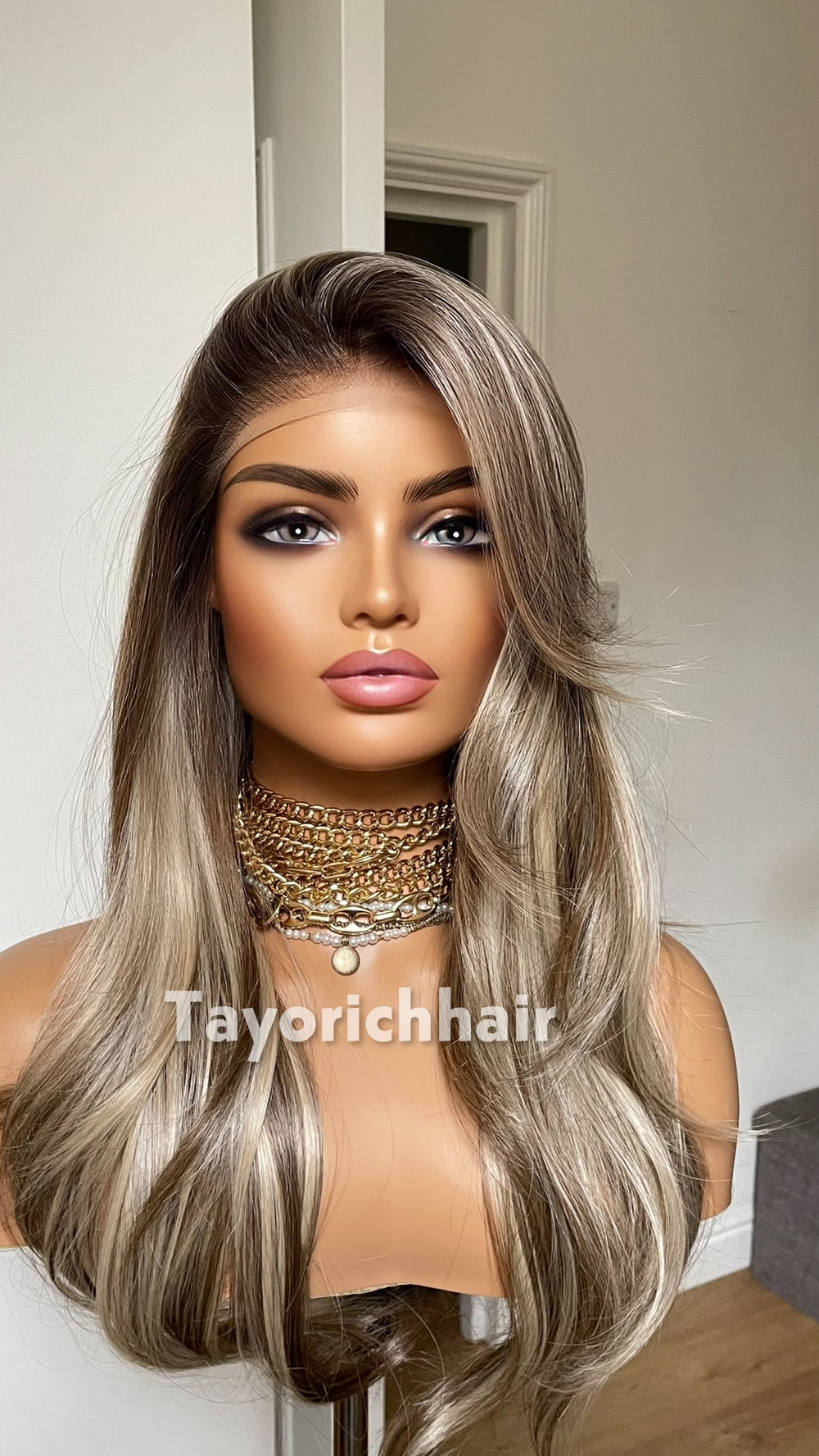 Dark Brown & Blonde Mixed Wig | 20” Wavy Glueless