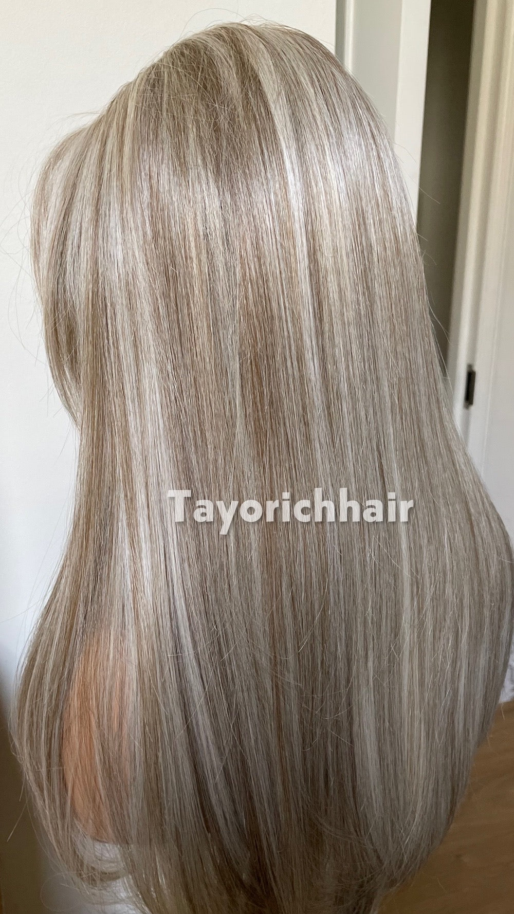 18 Inch Straight Wig