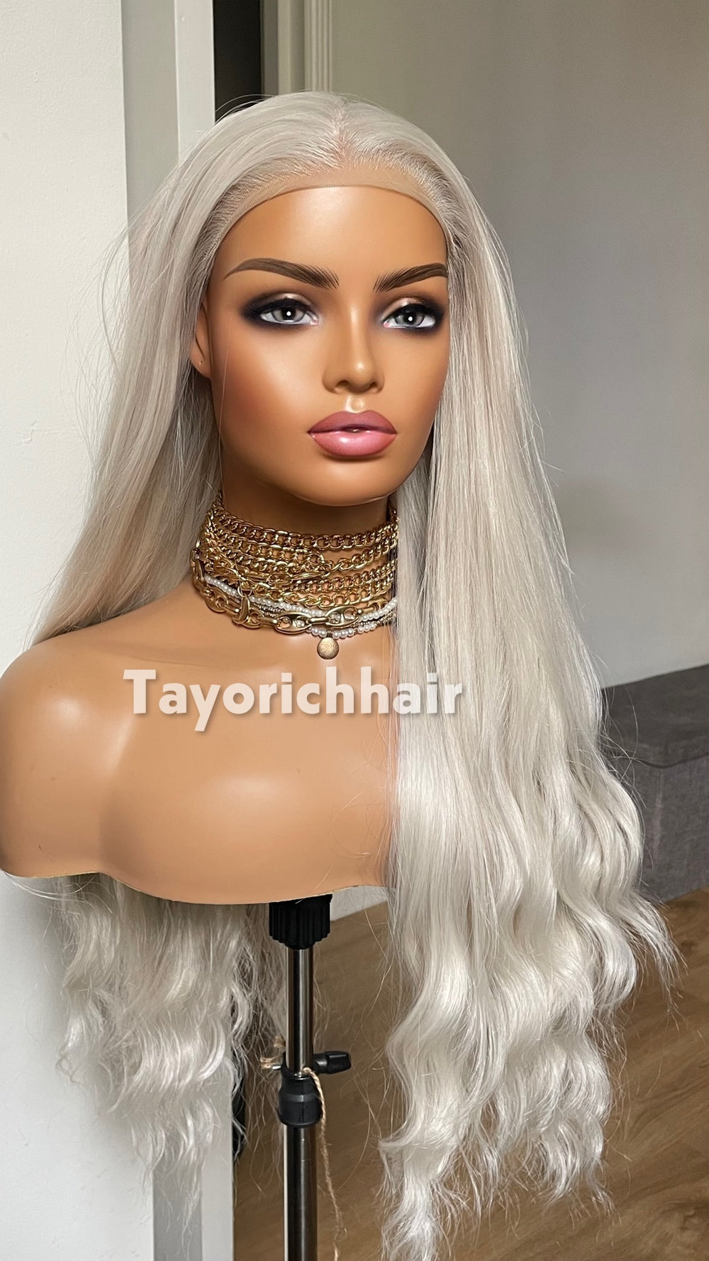 Platinum Blonde Lace Front Wig: 26 Inch Wavy Hair 13 by 6 Lace
