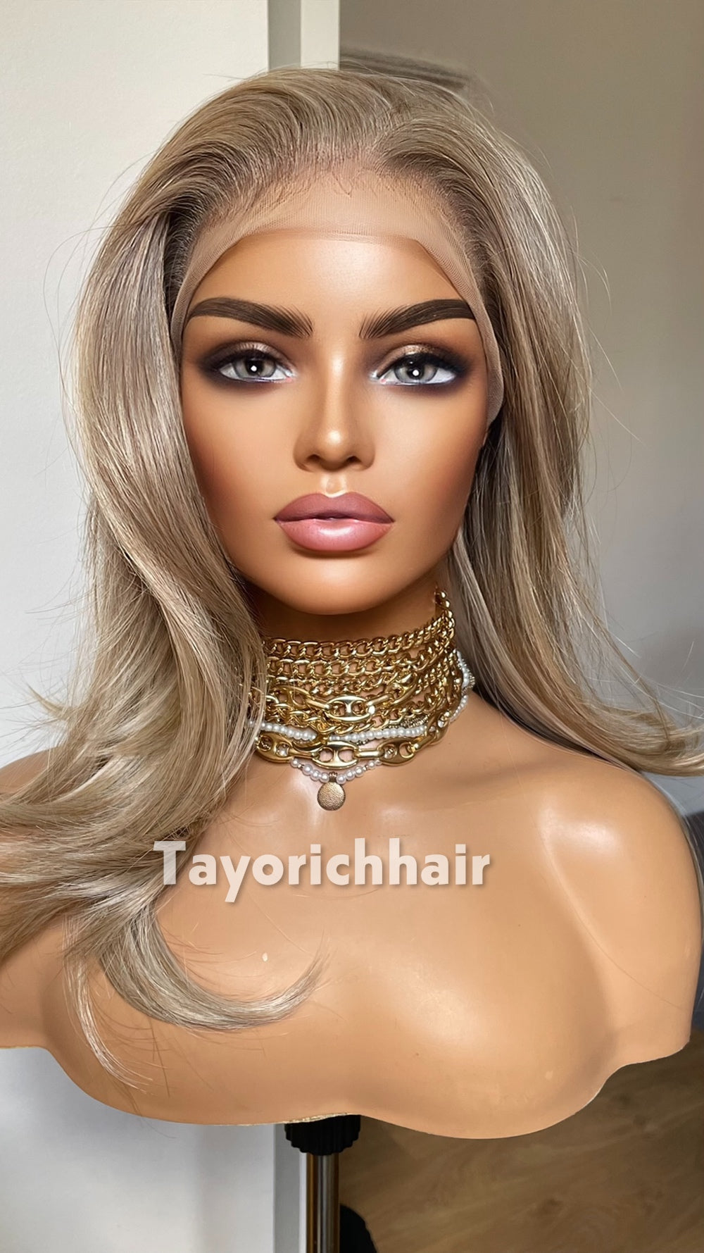 14" Mixed Ash Blonde Highlights Synthetic Lace Front Wig – Glueless Scalp Illusion (Medium Cap Size)