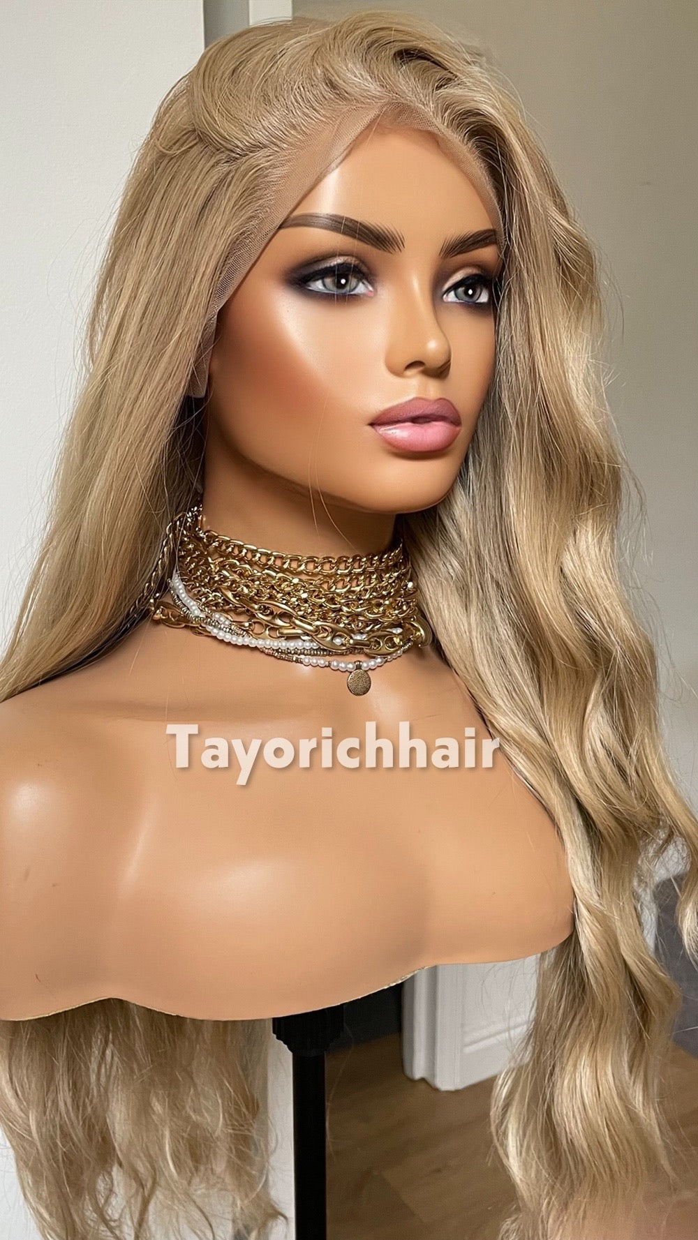 TayoRichHair | 24" Natural Ash Blonde Beach Wavy Lace Front Wig (13x6 Transparent Lace)