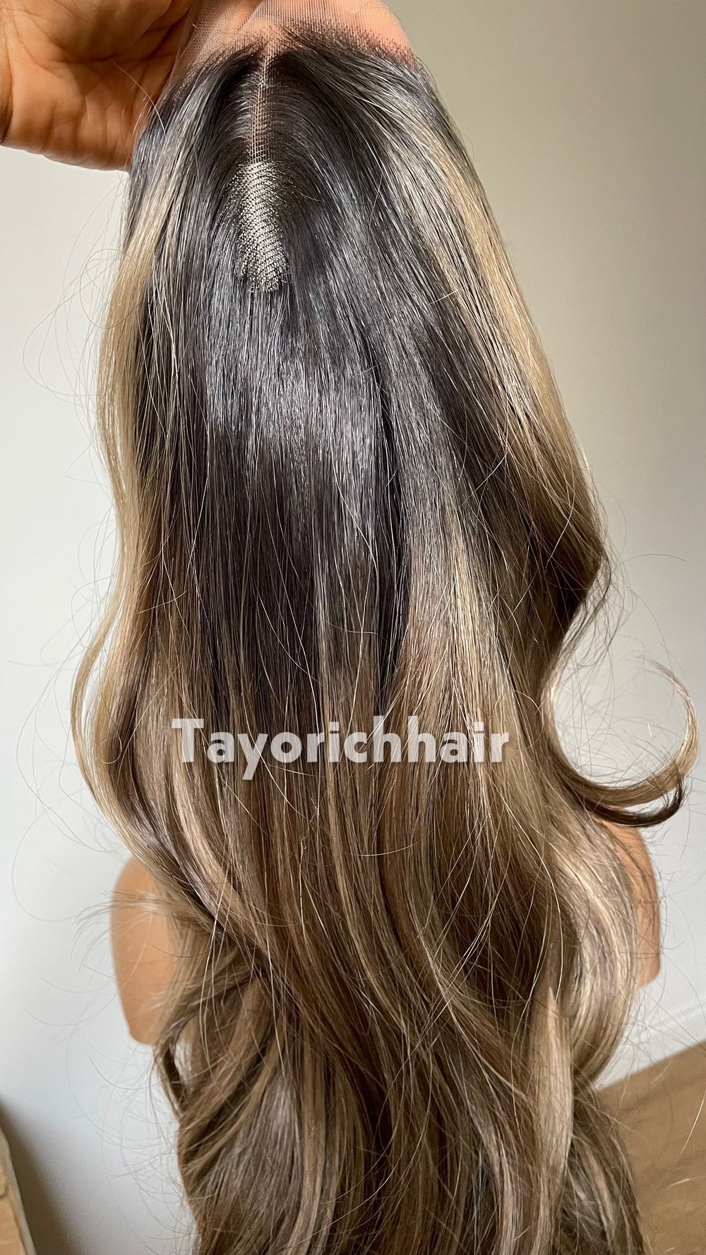 Tayorichhair 24" Wavy Balayage Synthetic Wig – Dark Brown & Blonde Mix with Black Roots (13x4 Lace)