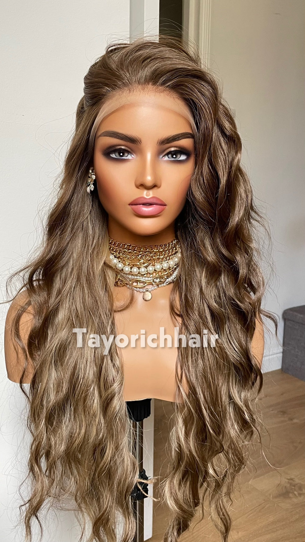 Ash Brown Highlighted Wavy Lace Front Synthetic Wig – 24 Inch Glueless 13x6 Transparent Lace