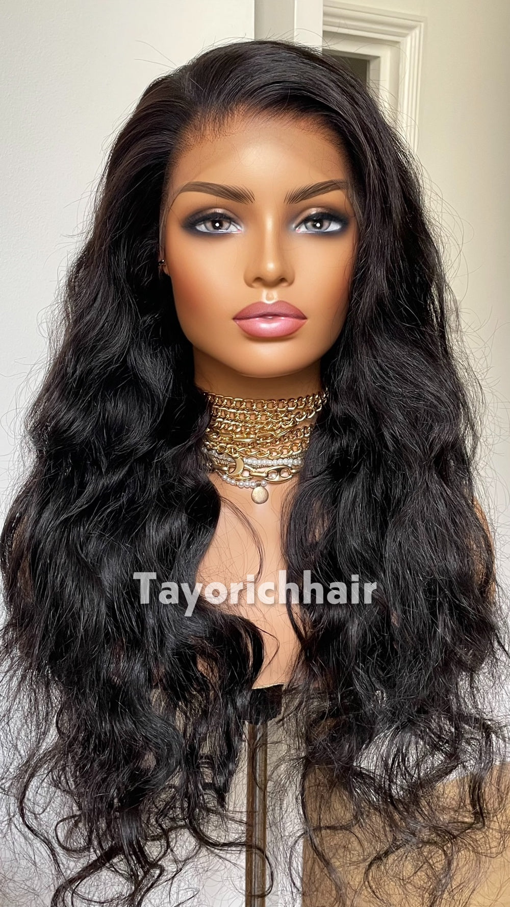 TayoRichHair 13x4 HD Lace Front Loose Wavy Wig – 100% Human Hair (22 Inch, 180% Density, Color 1B, Small Cap, Glueless Fit)