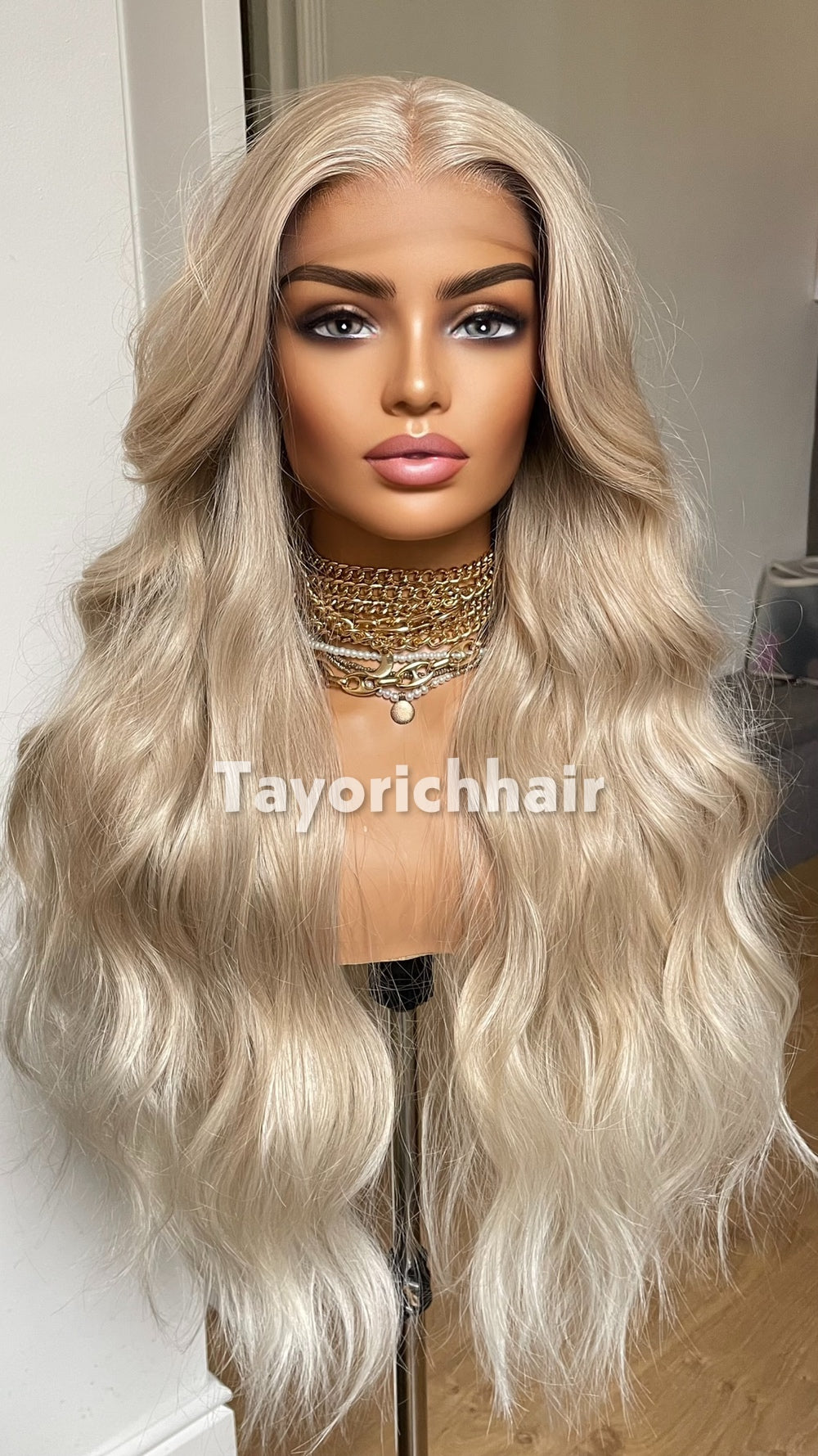 Blonde 26” Wavy Wig | 13x6 Lace & Versatile Part