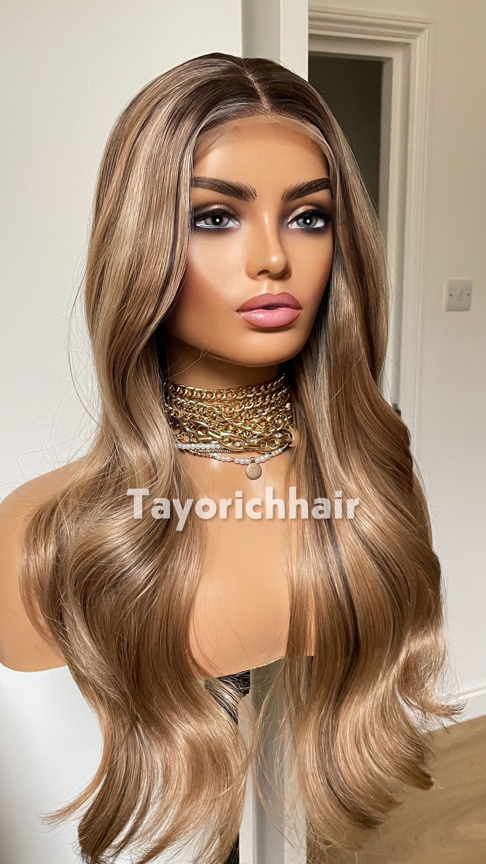 Rooted Dark Blonde Lace Wig With Highlights; Wavy Hair, Heat Resistant Synthetic
